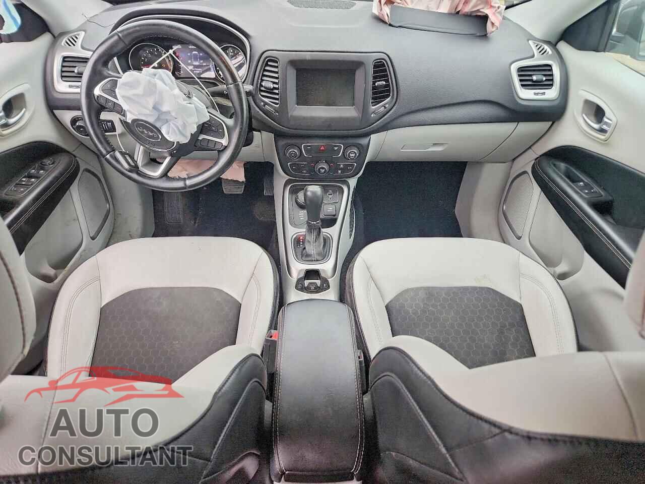 JEEP COMPASS 2018 - 3C4NJDBB2JT480247