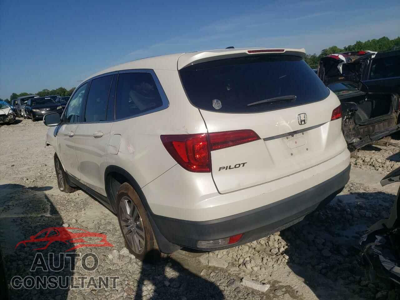 HONDA PILOT 2017 - 5FNYF5H36HB038553