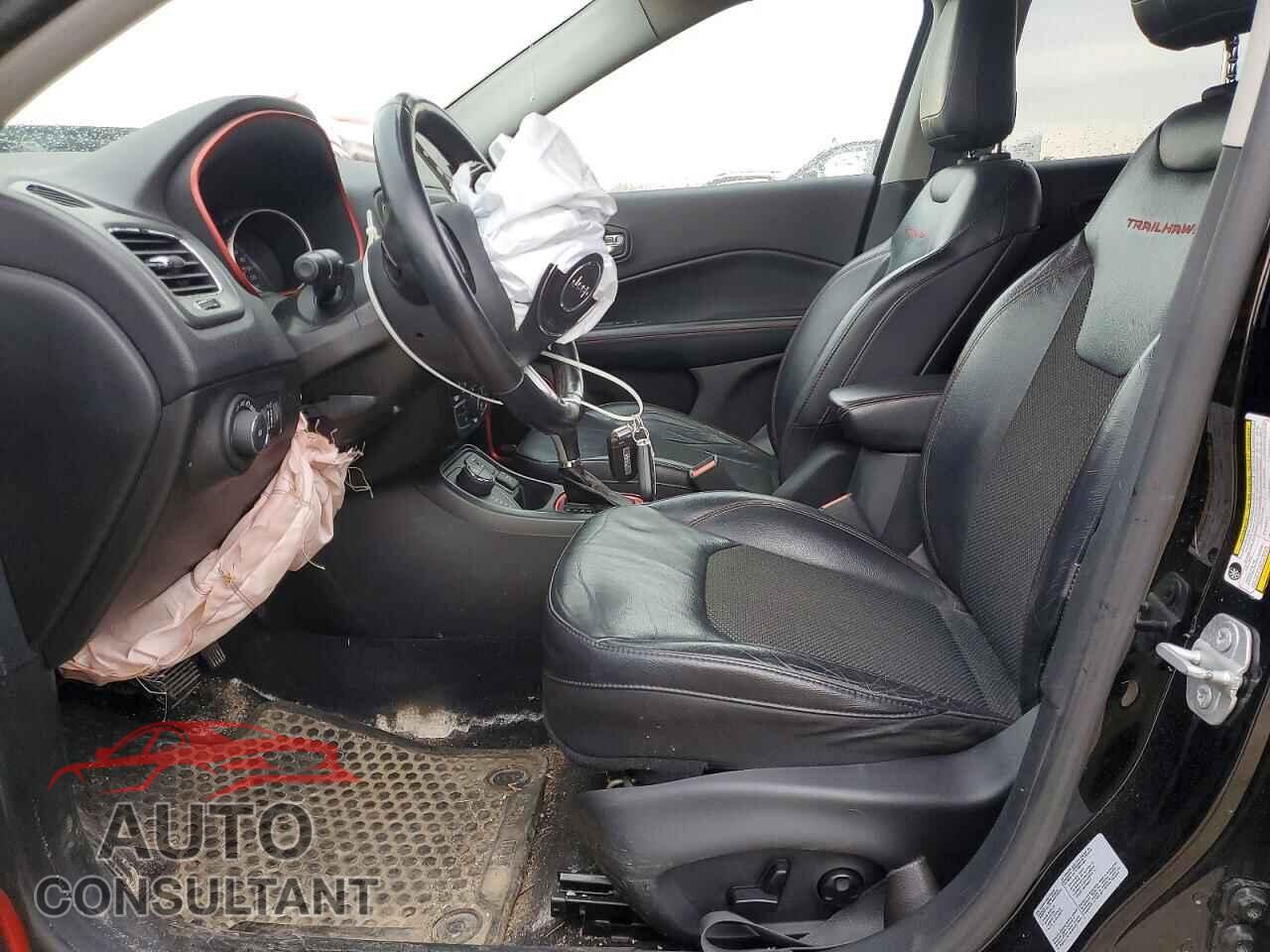 JEEP COMPASS 2017 - 3C4NJDDB1HT688000