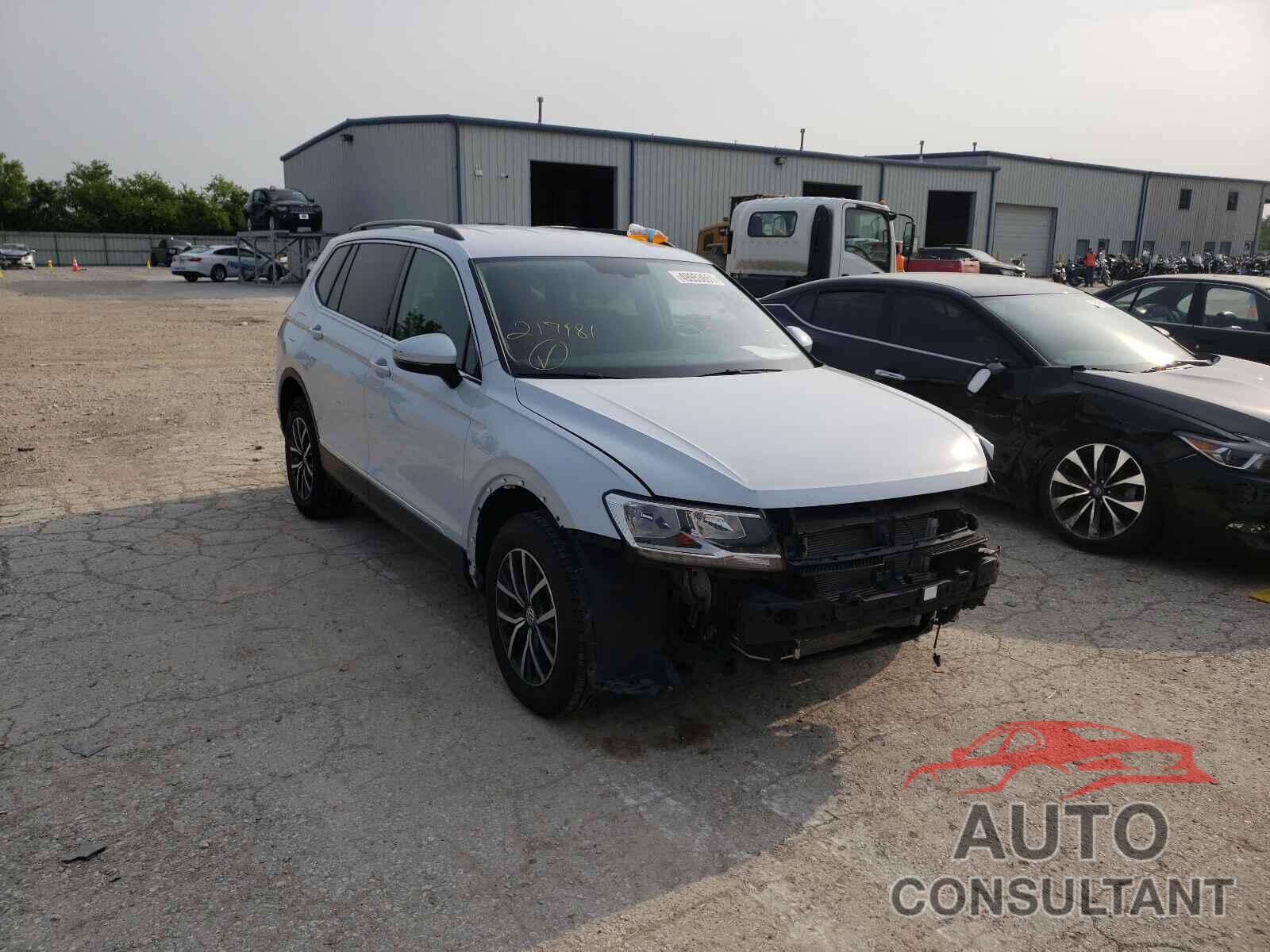 VOLKSWAGEN TIGUAN 2018 - 3VV2B7AX7JM217181