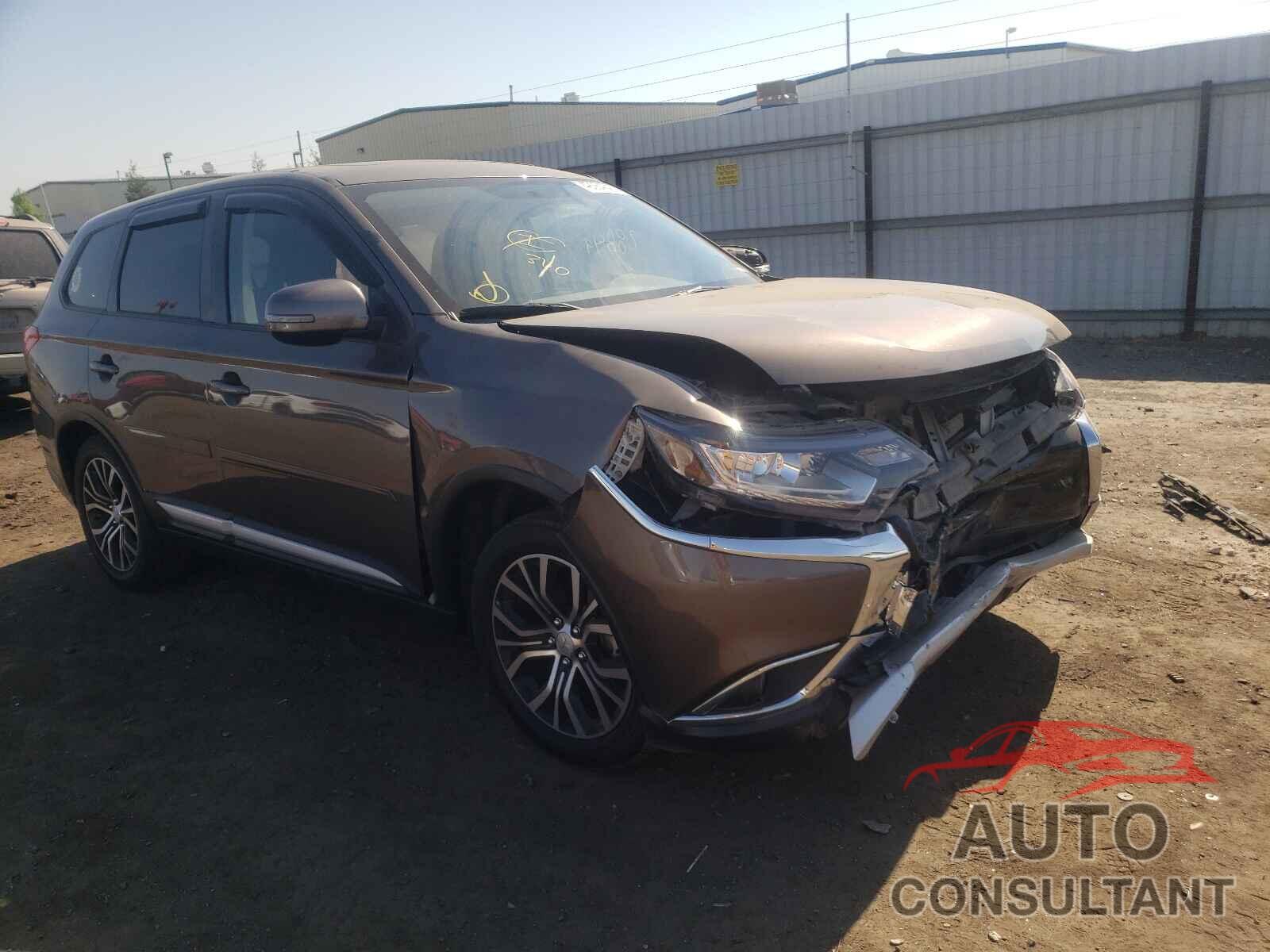 MITSUBISHI OUTLANDER 2018 - JA4AD3A35JZ004975