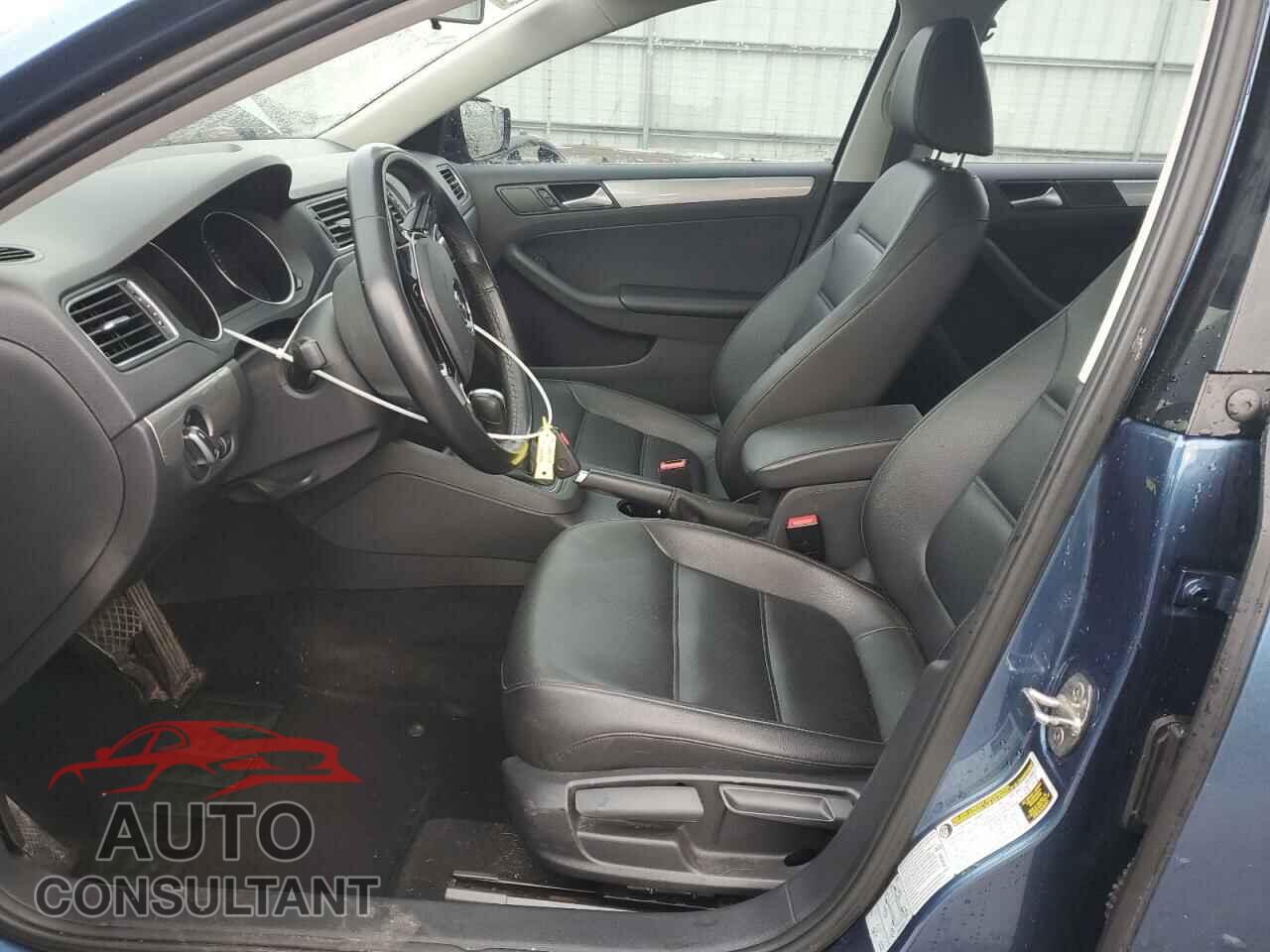 VOLKSWAGEN JETTA 2017 - 3VWDB7AJ2HM267187