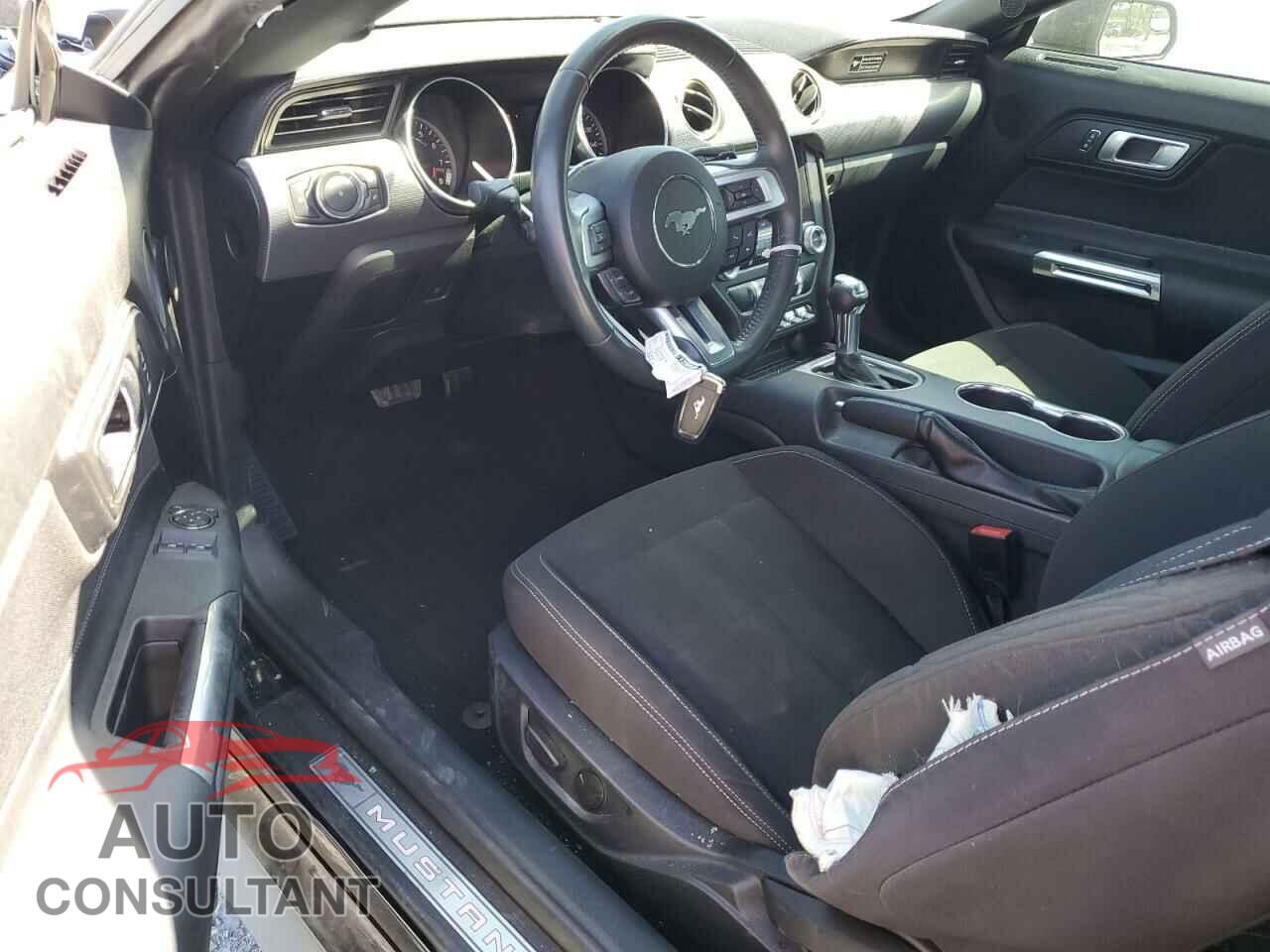 FORD MUSTANG 2020 - 1FA6P8CF5L5191027
