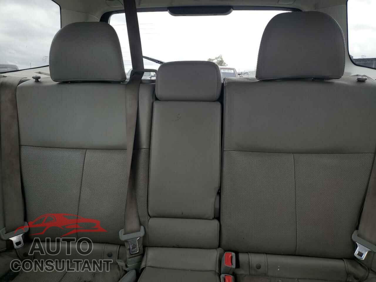 SUBARU FORESTER 2011 - JF2SHAEC8BH774481