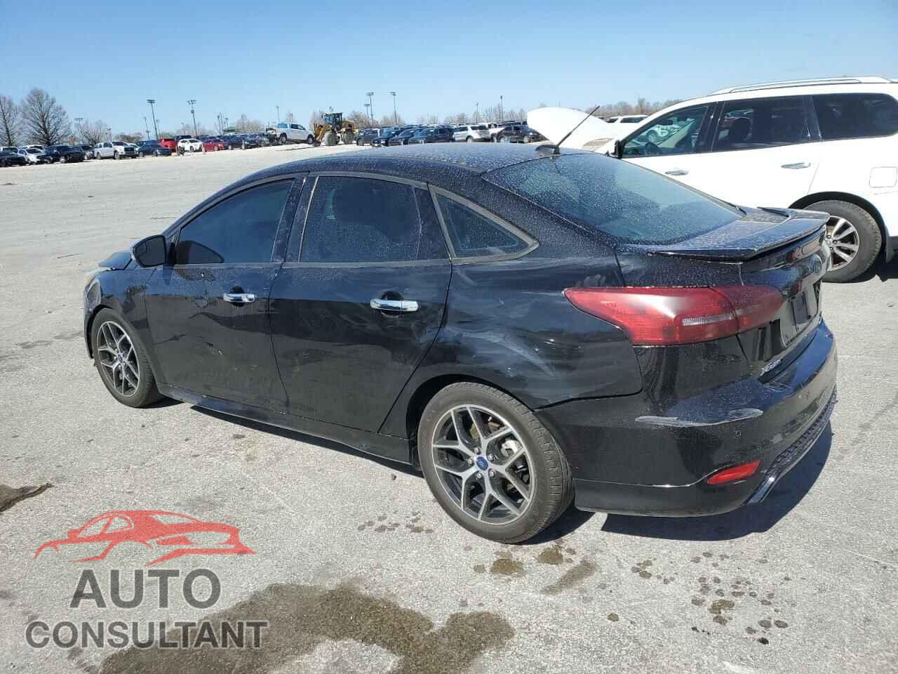 FORD FOCUS 2015 - 1FADP3F26FL321836
