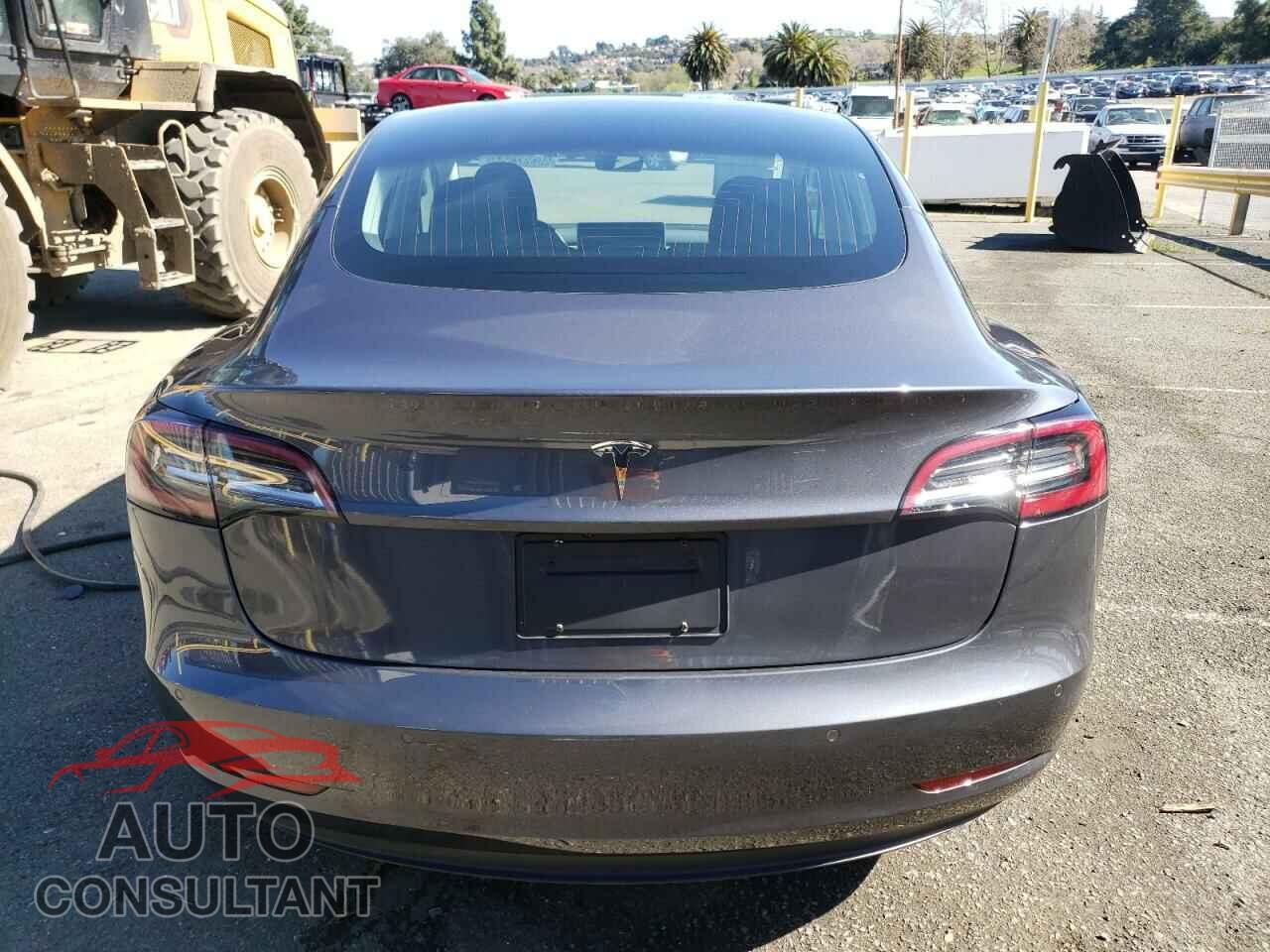 TESLA MODEL 3 2020 - 5YJ3E1EA2LF739351