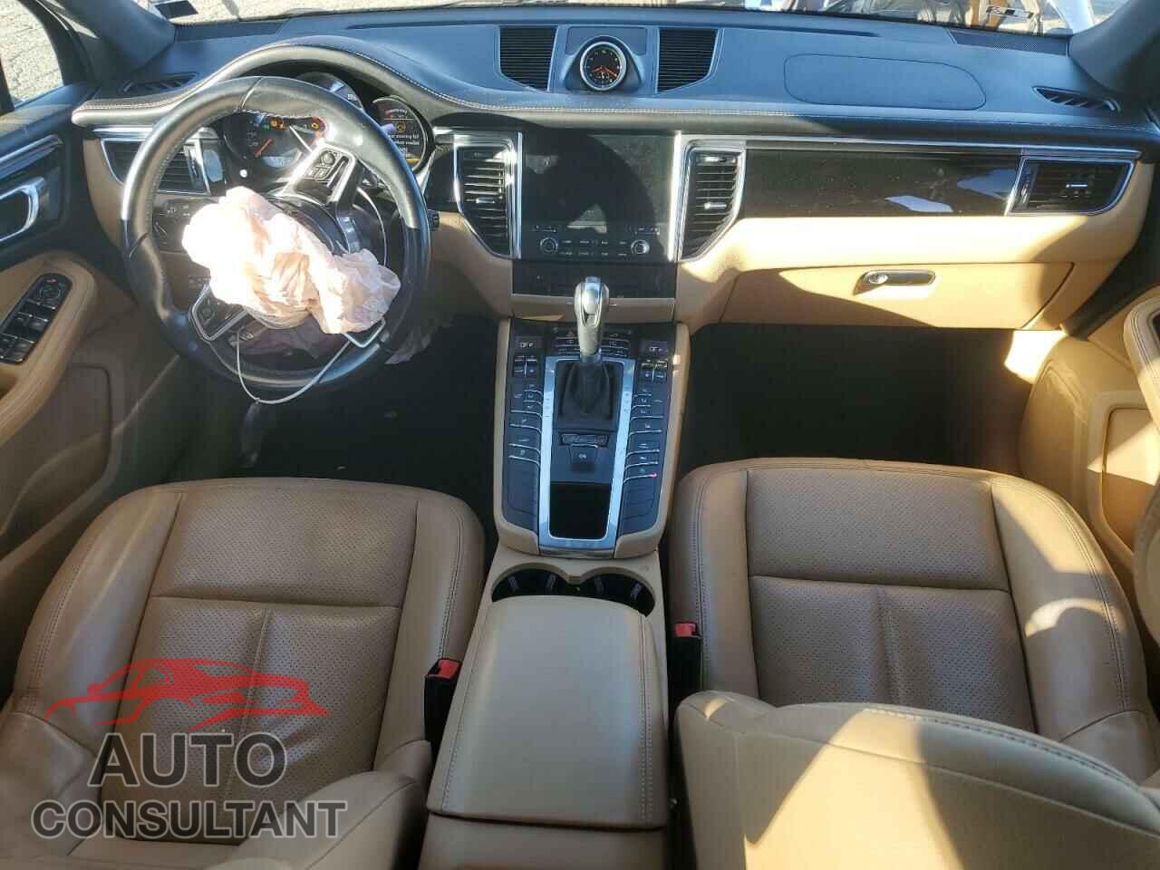 PORSCHE MACAN 2018 - WP1AA2A59JLB01382