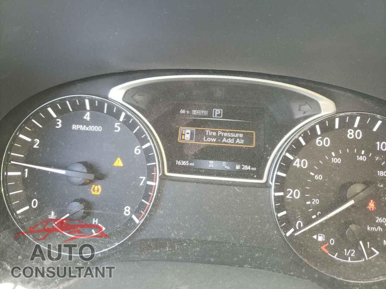 NISSAN PATHFINDER 2020 - 5N1DR2CM4LC633357