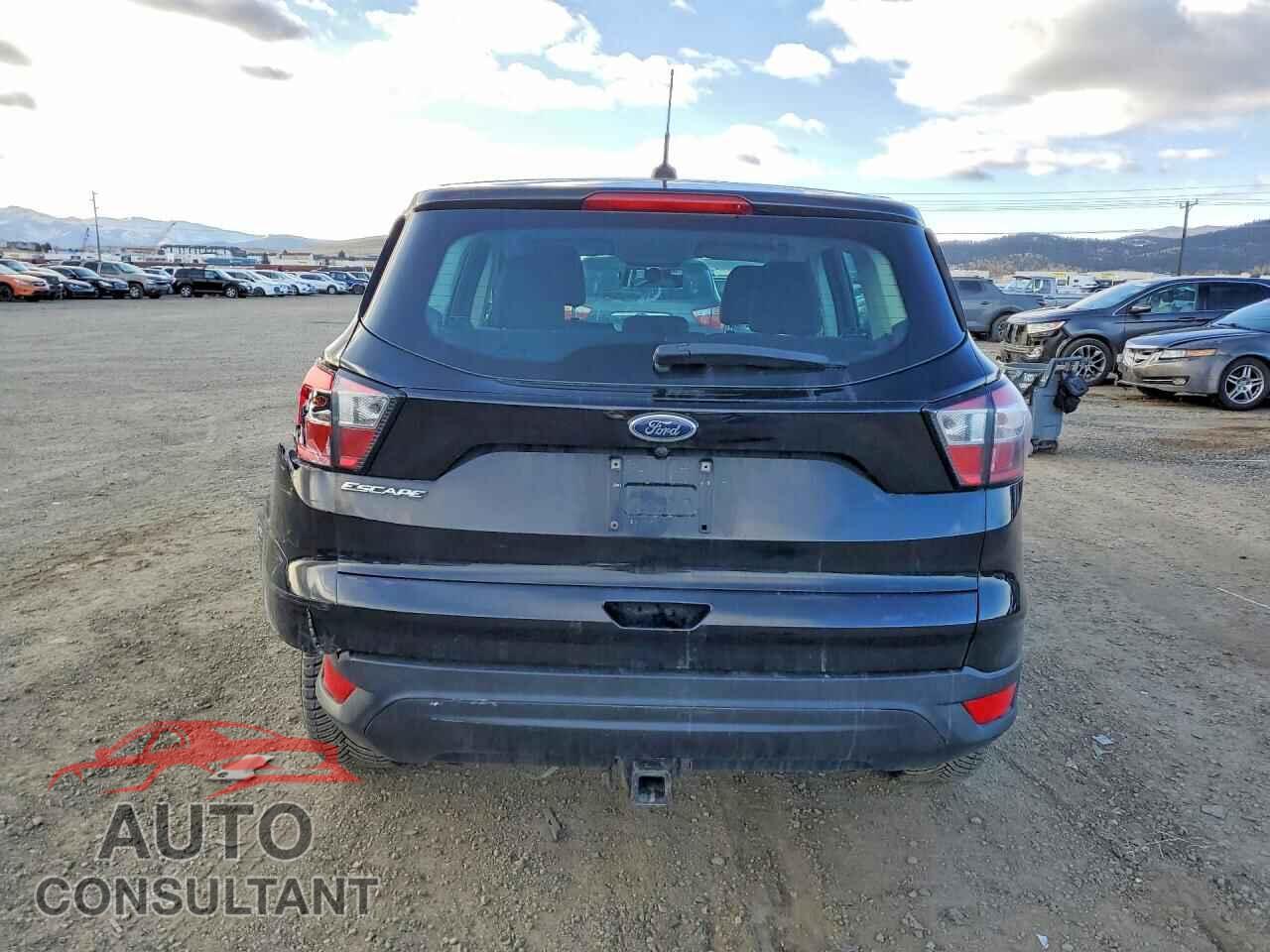 FORD ESCAPE 2017 - 1FMCU0F72HUC18205