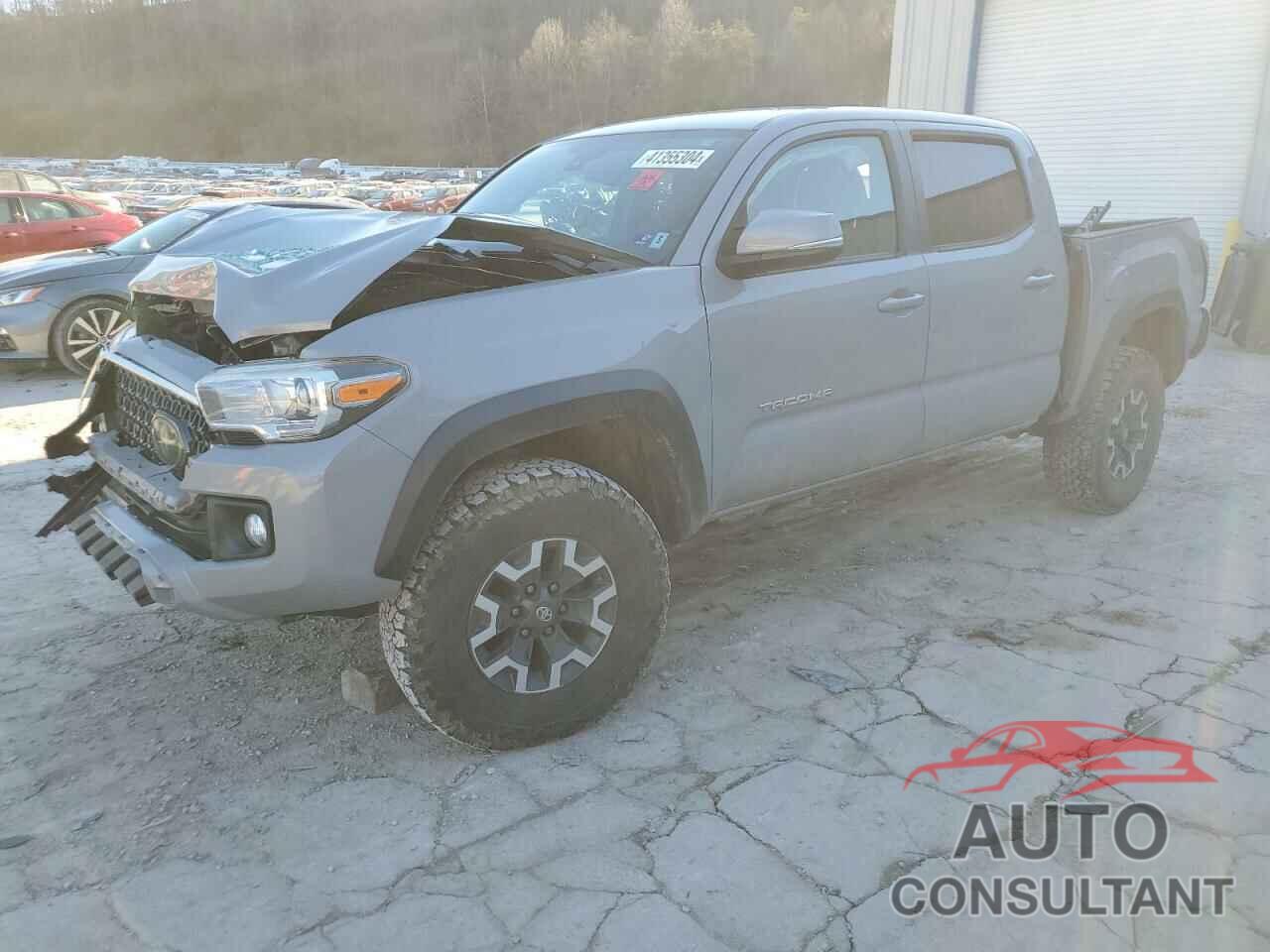 TOYOTA TACOMA 2018 - 3TMCZ5AN5JM135628