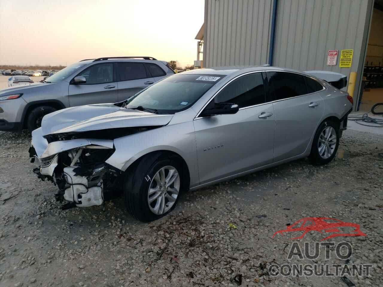 CHEVROLET MALIBU 2018 - 1G1ZD5ST7JF161520
