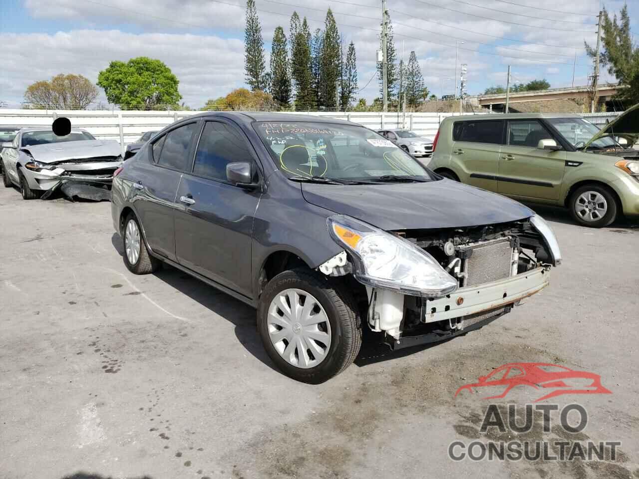 NISSAN VERSA 2017 - 3N1CN7AP1HL850515