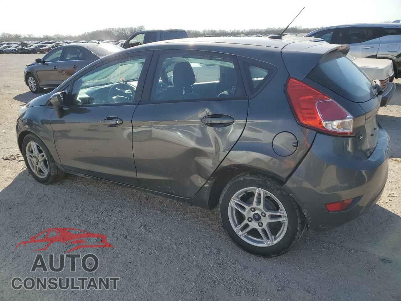 FORD FIESTA 2018 - 3FADP4EJ5JM107071