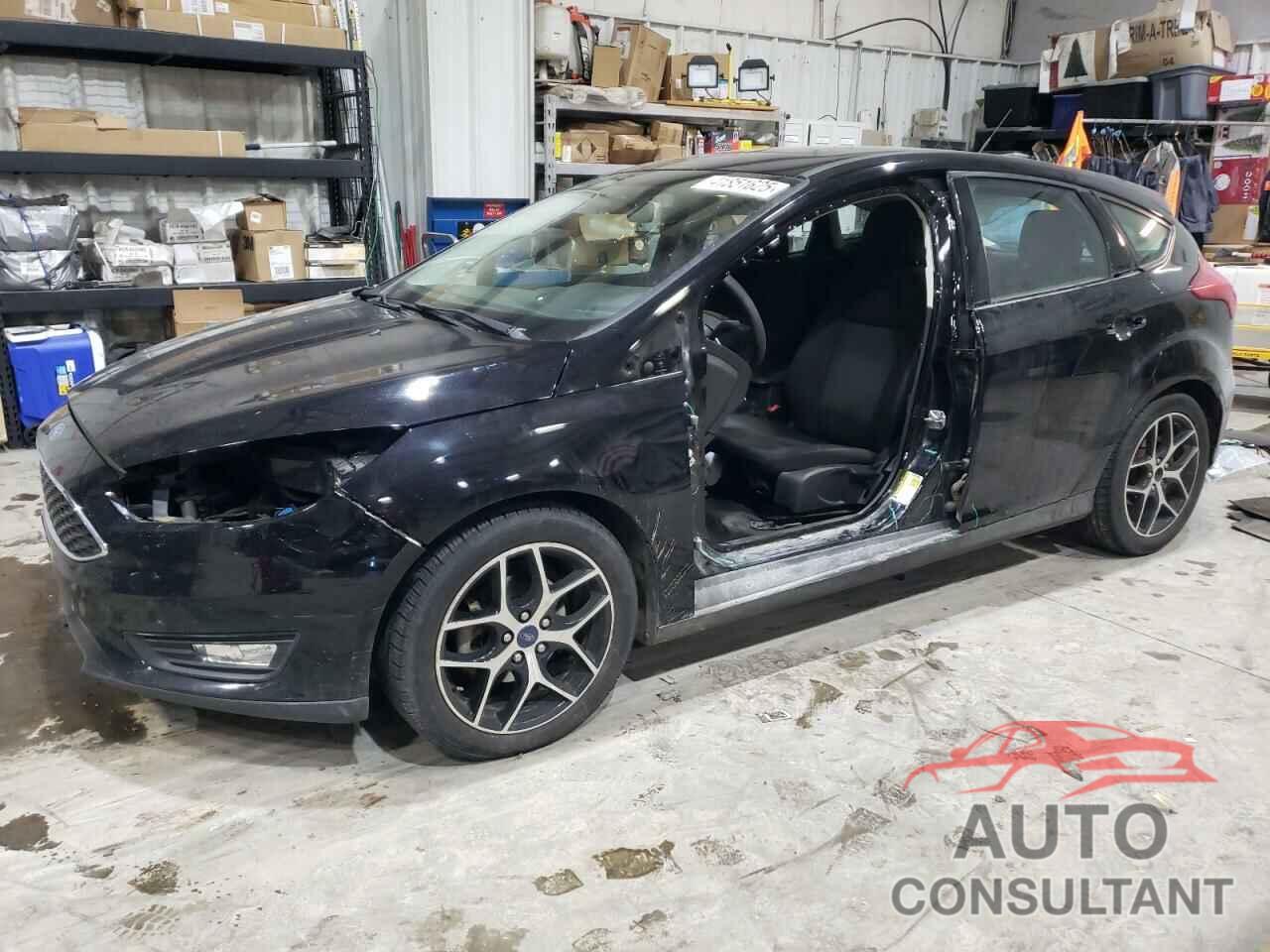 FORD FOCUS 2017 - 1FADP3M29HL328916