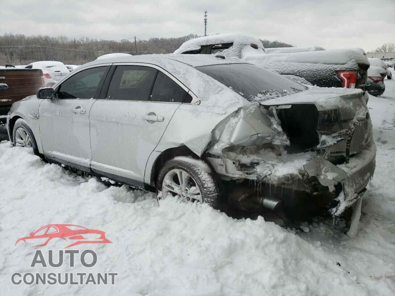 FORD TAURUS 2015 - 1FAHP2D8XFG130593