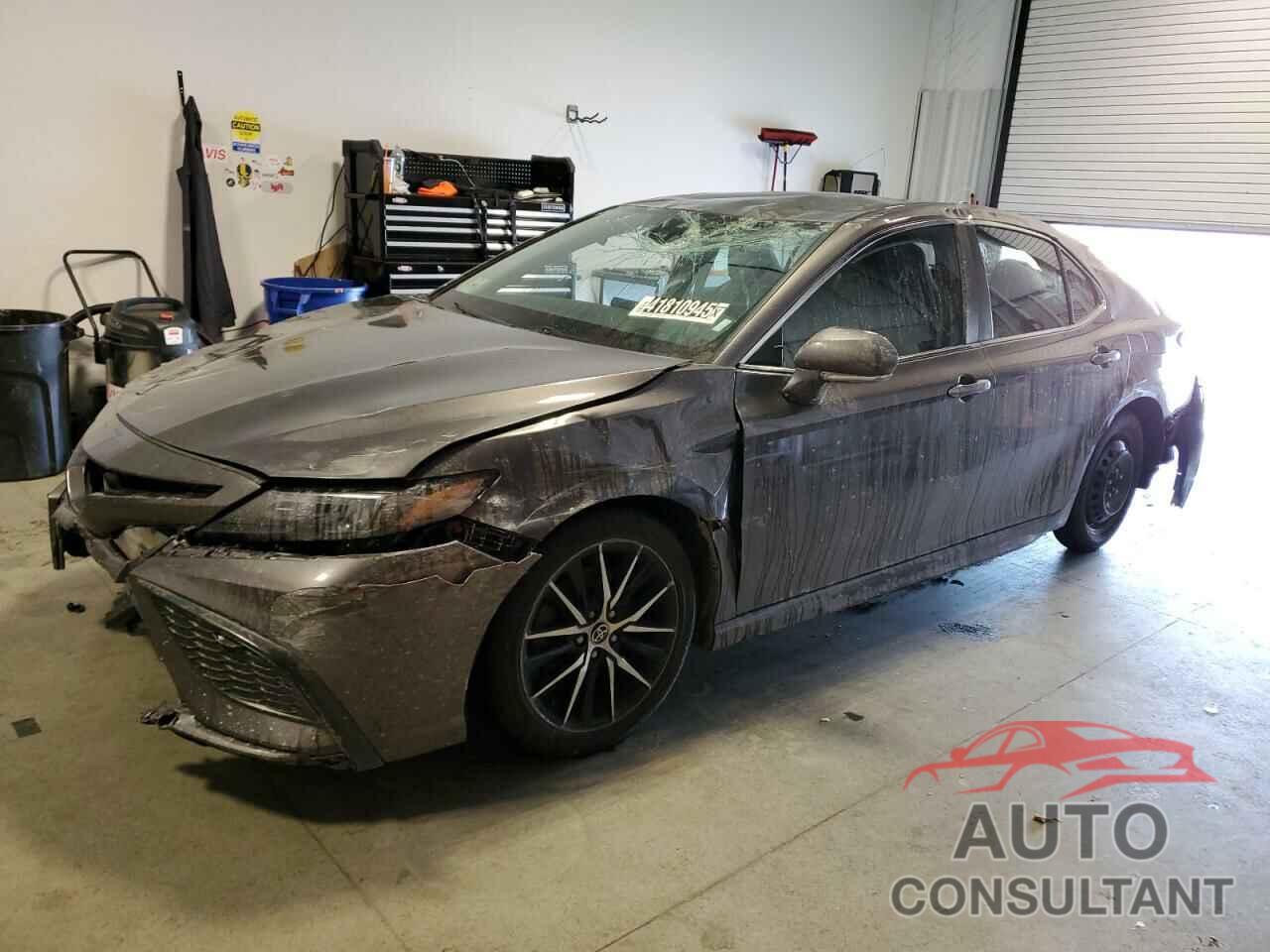 TOYOTA CAMRY 2022 - 4T1G11AK6NU697218