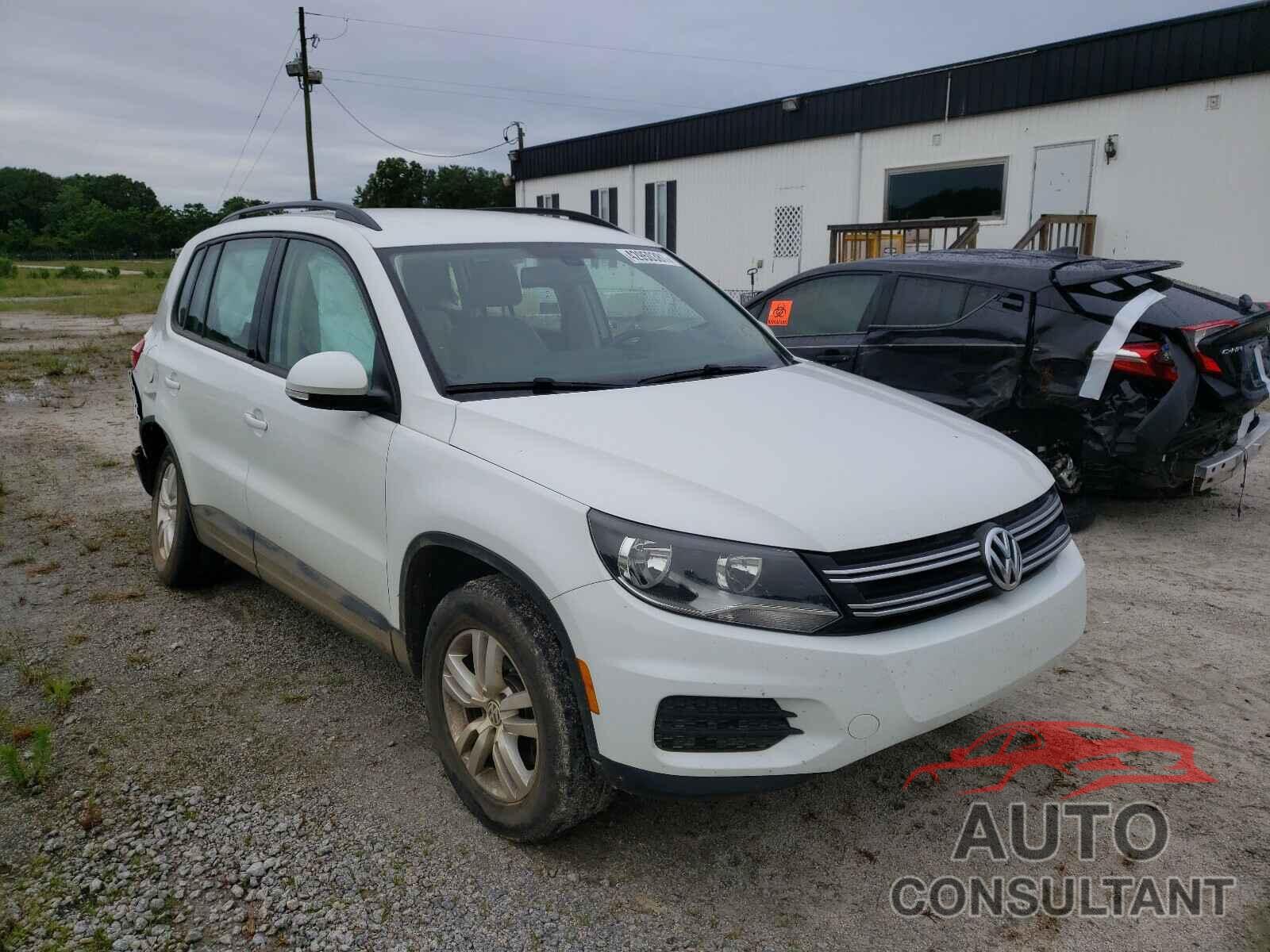VOLKSWAGEN TIGUAN 2017 - WVGAV7AX2HK004489