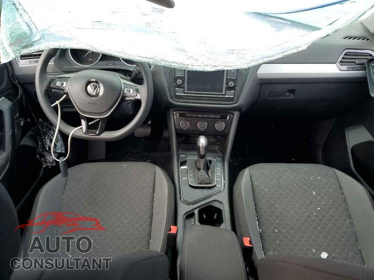 VOLKSWAGEN TIGUAN 2019 - 3VV1B7AX3KM123473