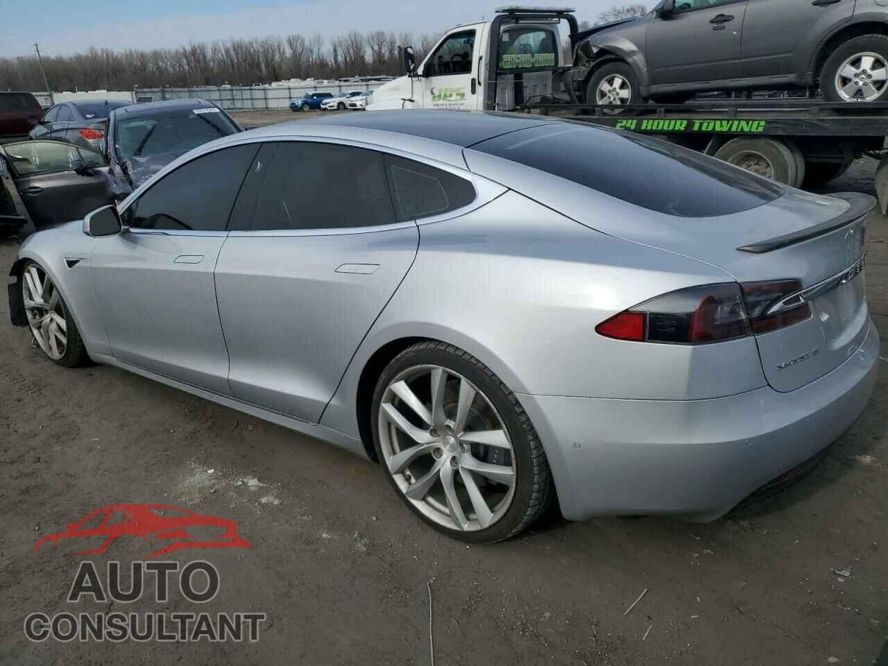 TESLA MODEL S 2017 - 5YJSA1E26HF185111