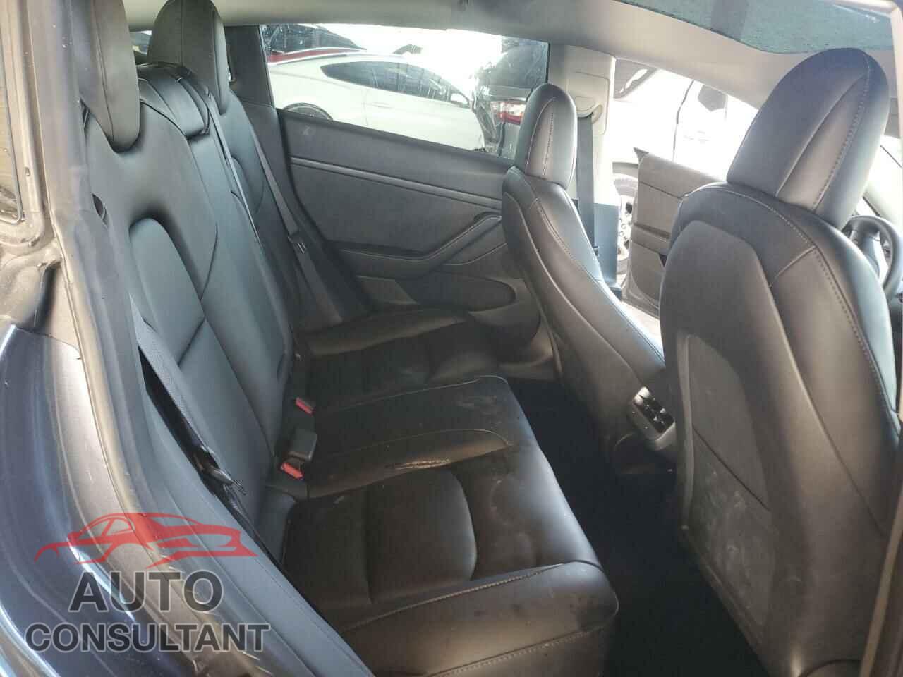 TESLA MODEL 3 2022 - 5YJ3E1EA2NF332293