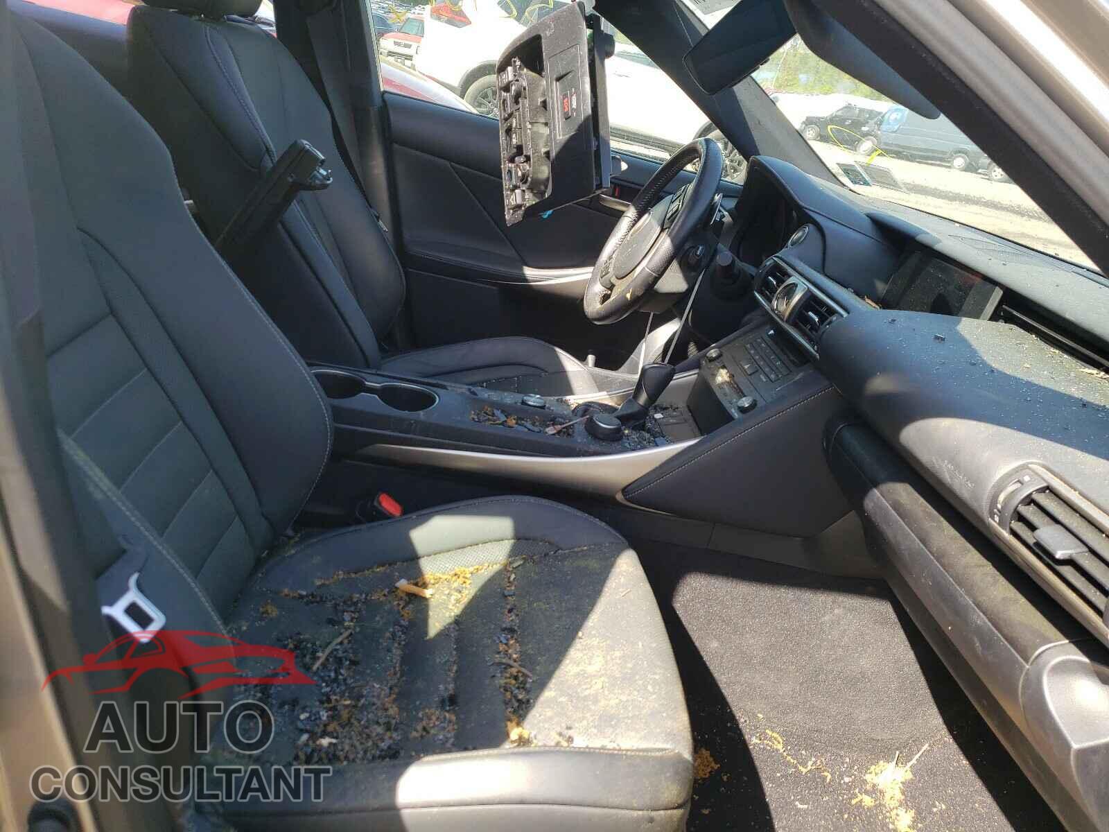 LEXUS IS 2020 - JTHGZ1E26L5017931