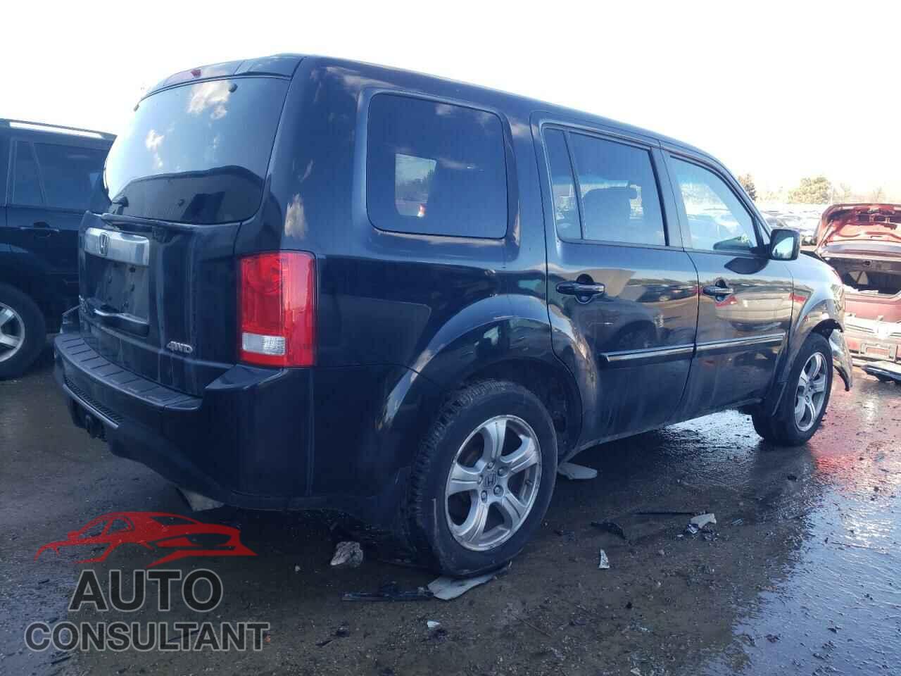 HONDA PILOT 2012 - 5FNYF4H68CB040804