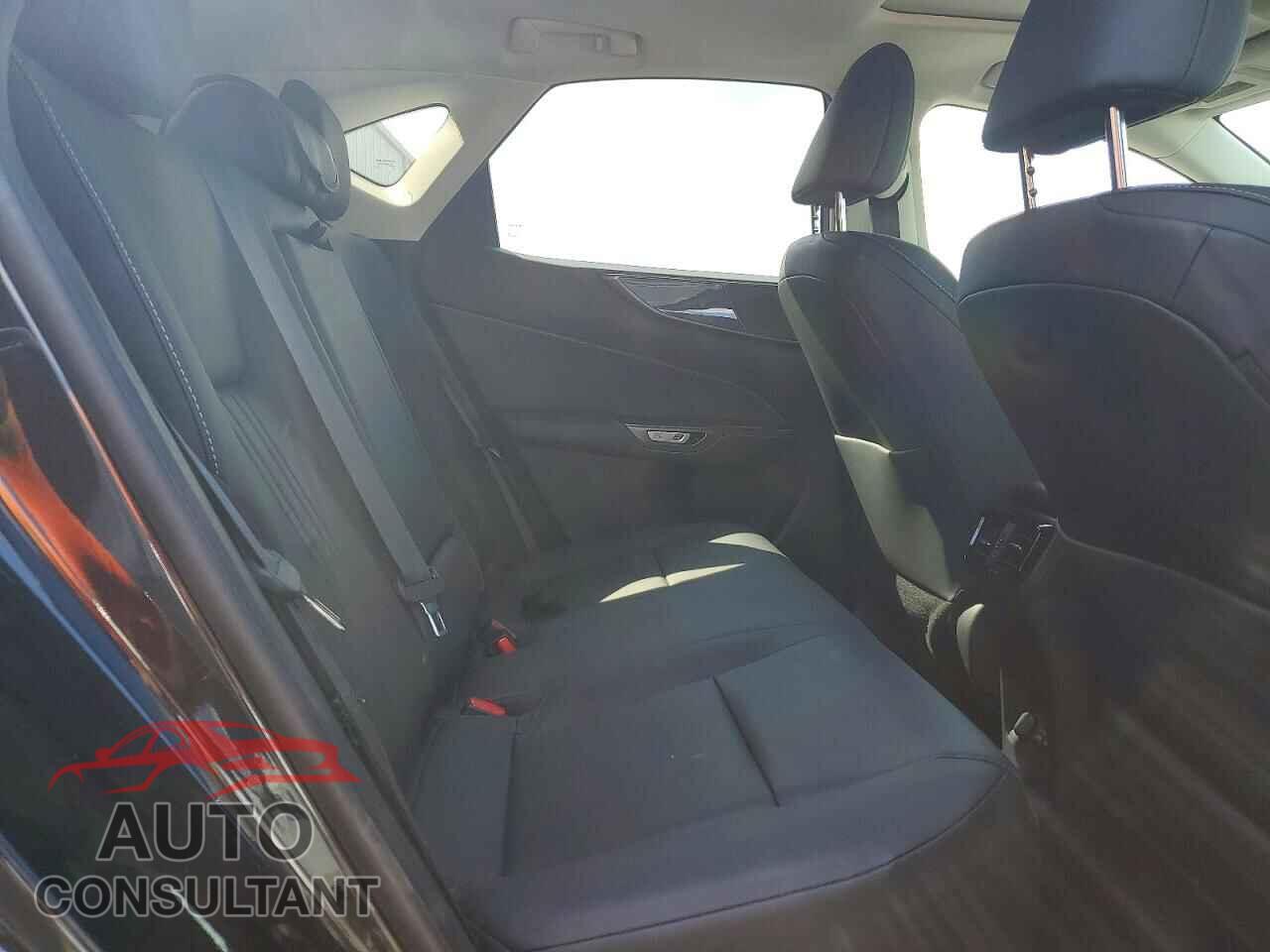 LEXUS UNKNOWN 2022 - 2T2GDCAZ7NC001852