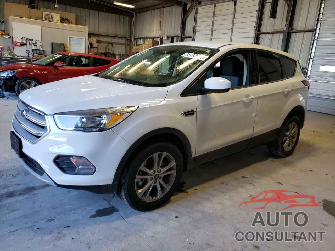 FORD ESCAPE 2019 - 1FMCU9GD6KUB32184