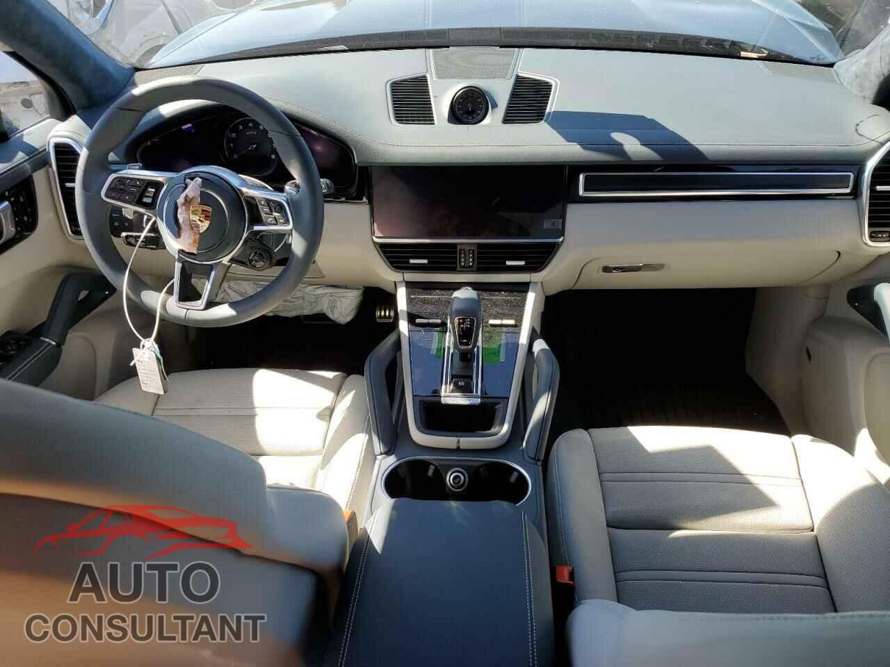PORSCHE CAYENNE 2022 - WP1AG2AY4NDA38975