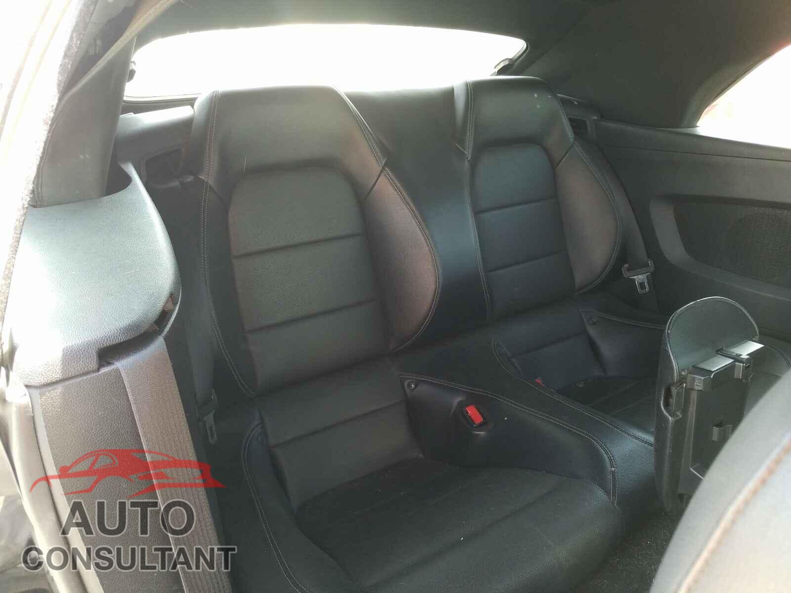 FORD MUSTANG 2017 - 1FATP8UH5H5295379