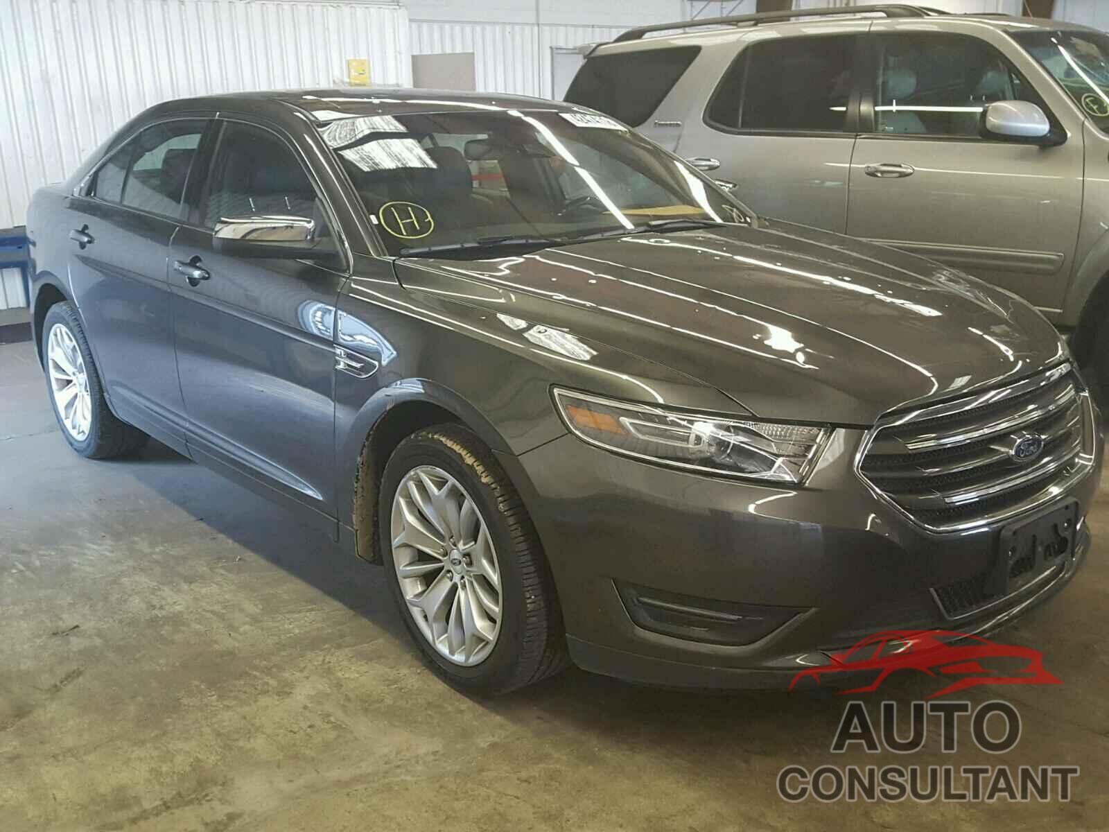 FORD TAURUS 2018 - 1FAHP2F86JG102165