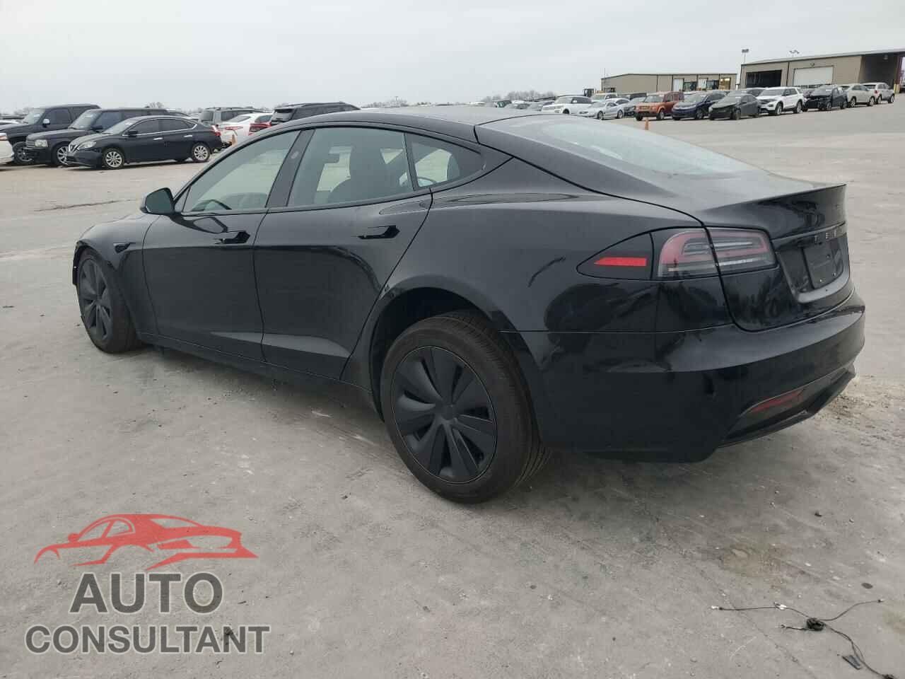 TESLA MODEL S 2023 - 5YJSA1E57PF527982