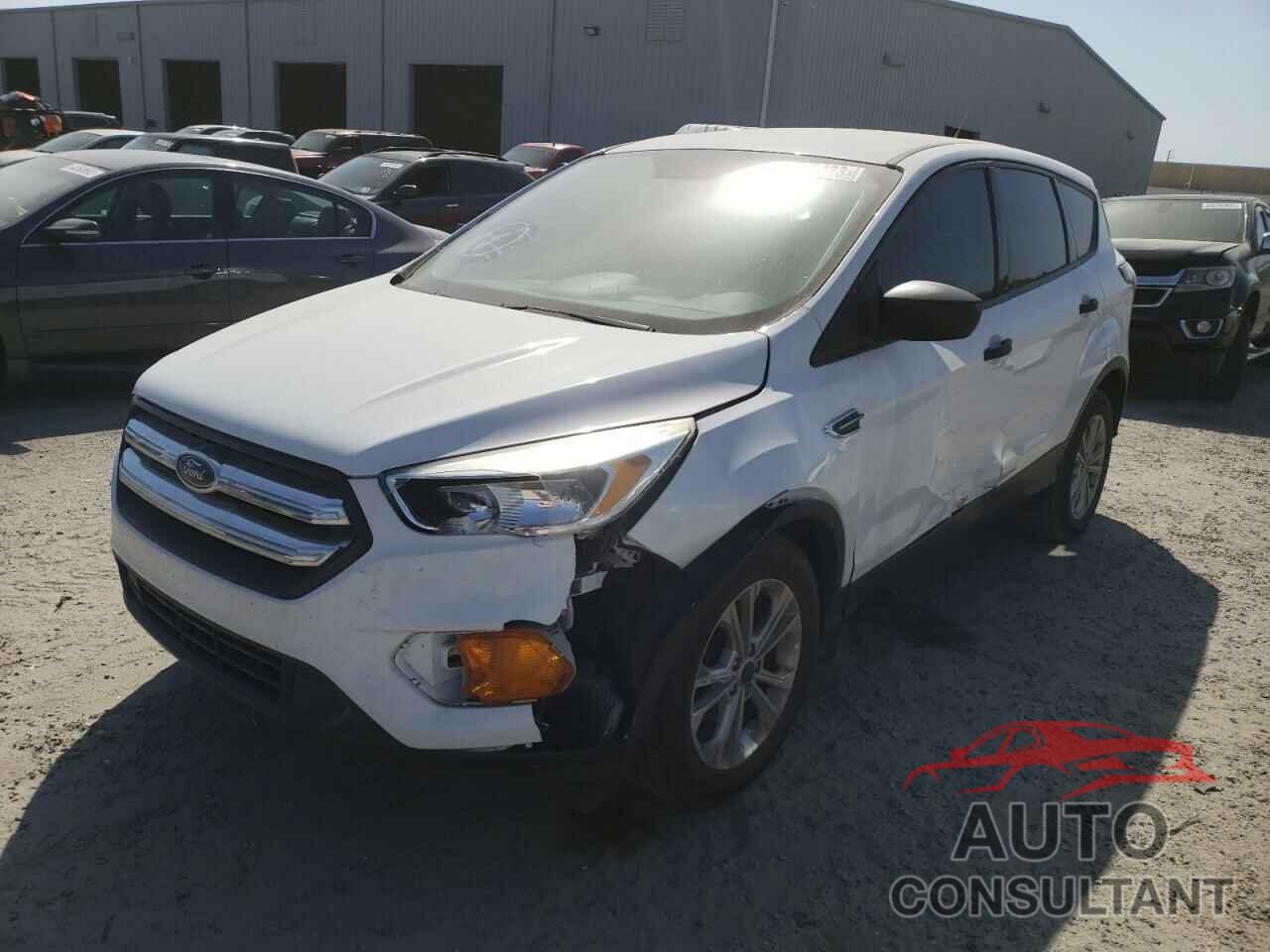 FORD ESCAPE 2017 - 1FMCU0F77HUC37395