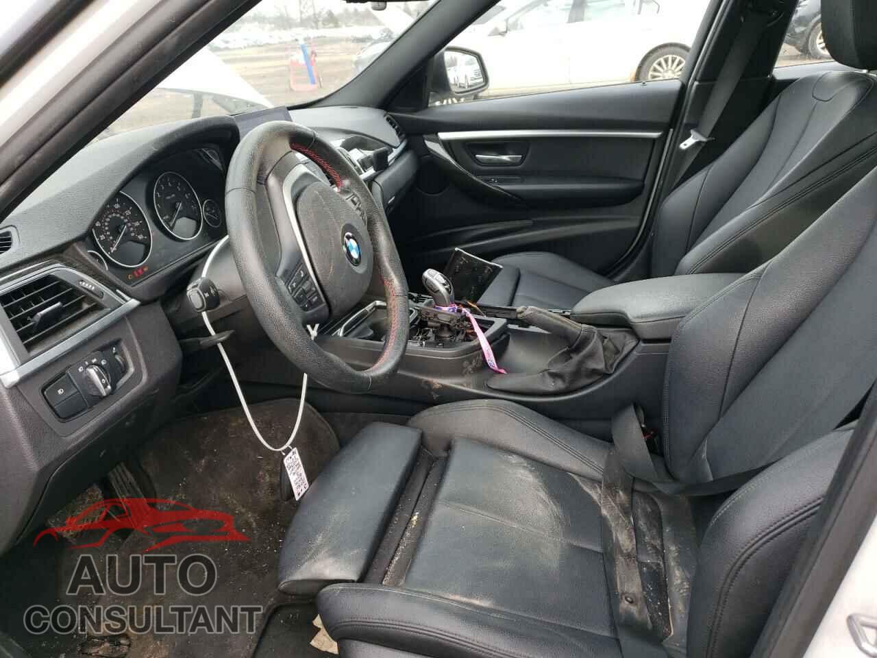 BMW 3 SERIES 2016 - WBA8E3G59GNU03766