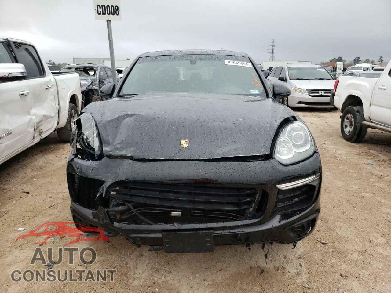 PORSCHE CAYENNE 2018 - WP1AA2A21JKA02860