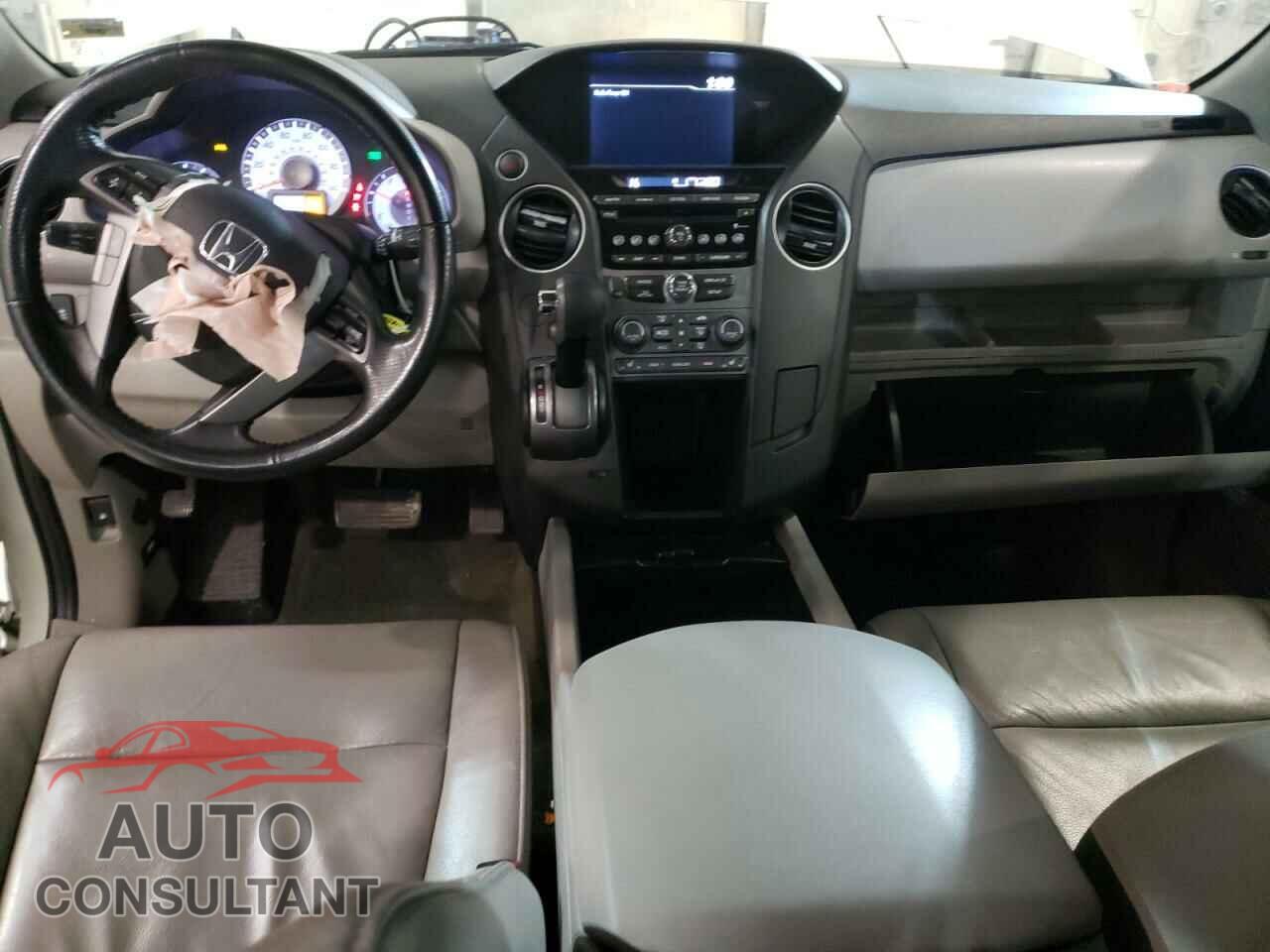 HONDA PILOT 2015 - 5FNYF3H58FB027976