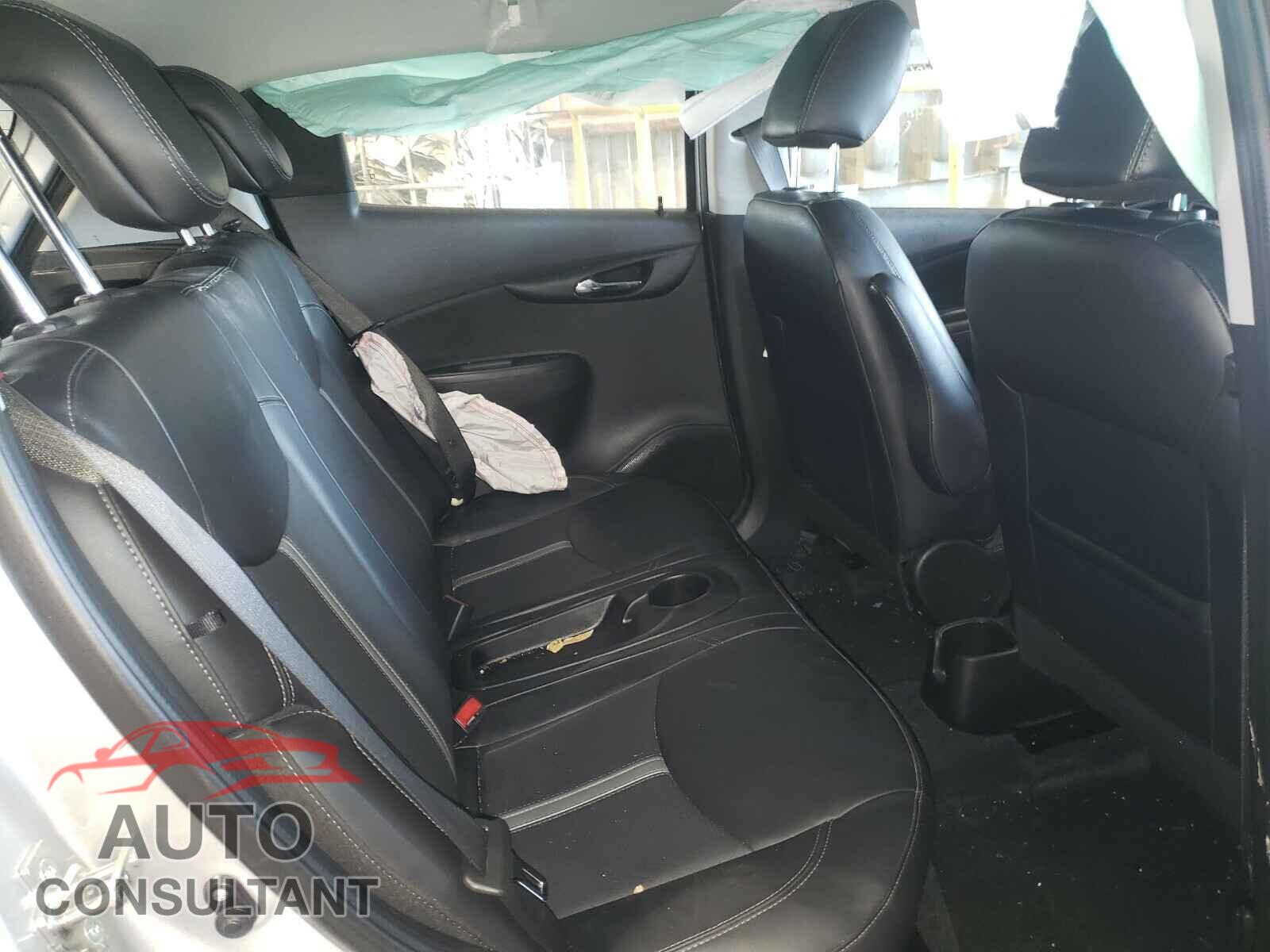 CHEVROLET SPARK 2019 - KL8CF6SA0KC731641