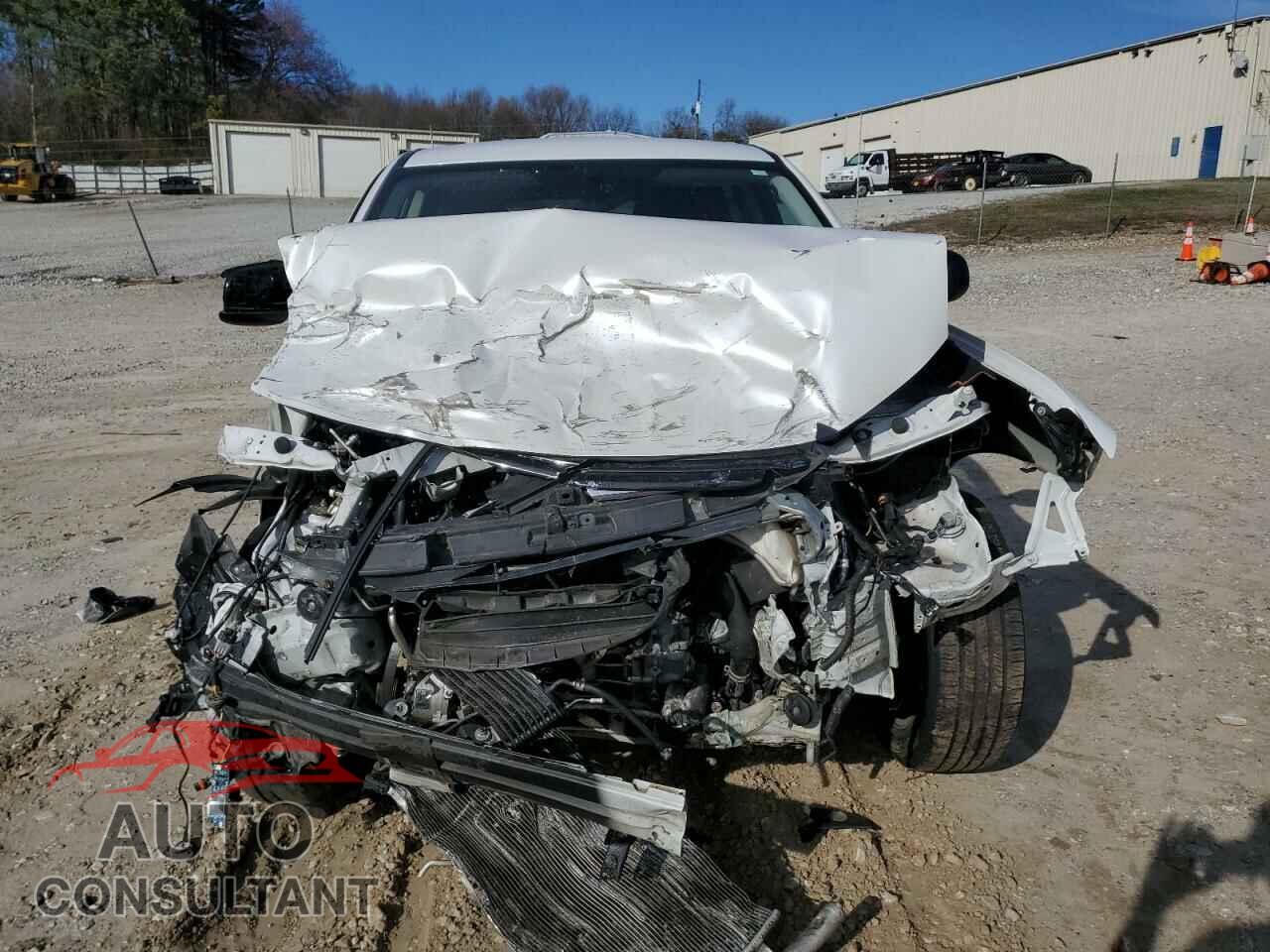 MITSUBISHI OUTLANDER 2018 - JA4AD2A39JZ007775
