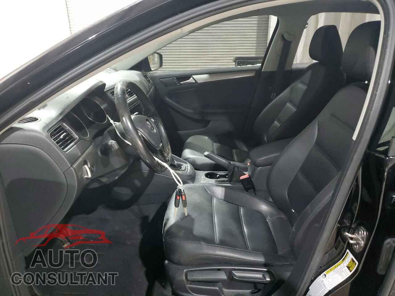 VOLKSWAGEN JETTA 2017 - 3VWDB7AJ2HM400675