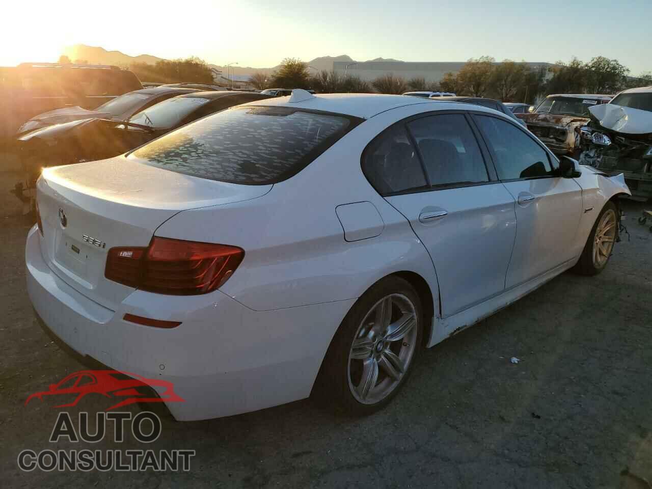 BMW 5 SERIES 2015 - WBA5B1C54FD922492