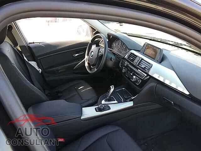 BMW 3 SERIES 2017 - WBA8E5G35HNU43256
