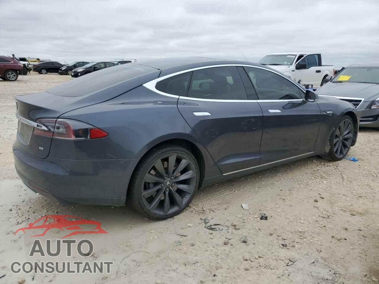 TESLA MODEL S 2014 - 5YJSA1S15EFP60290