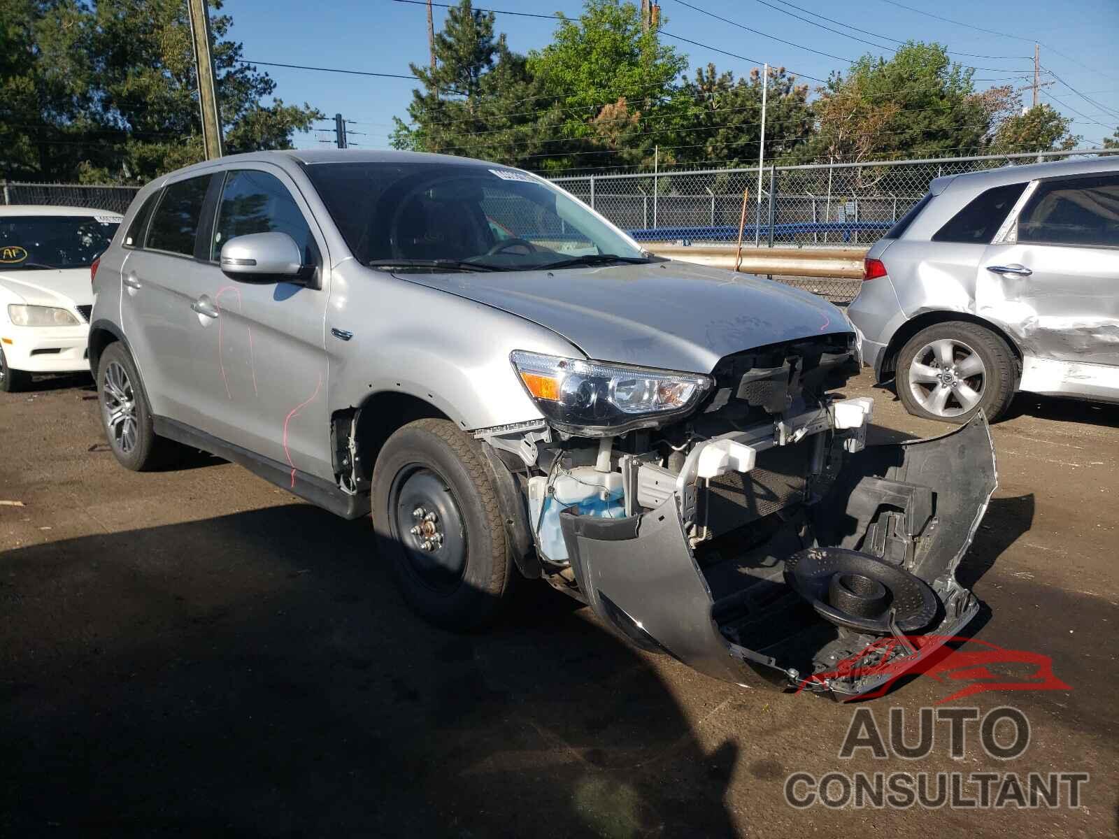 MITSUBISHI OUTLANDER 2019 - JA4AP3AU7KU017273