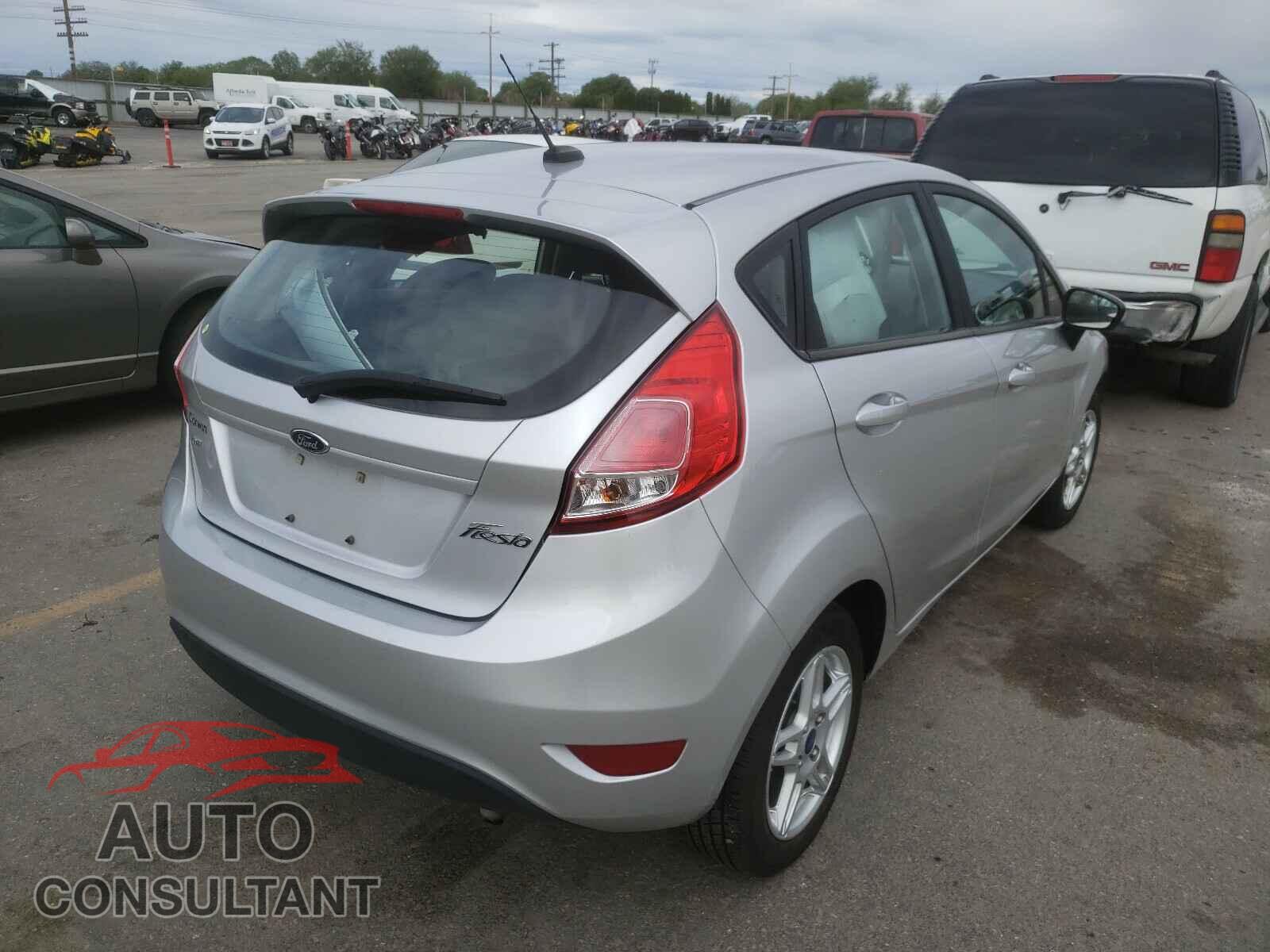 FORD FIESTA 2017 - 3FADP4EJ8HM164438