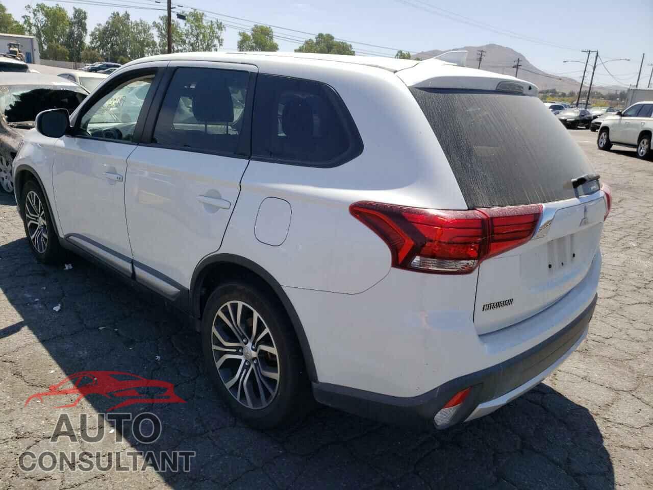 MITSUBISHI OUTLANDER 2018 - JA4AD3A32JZ039909