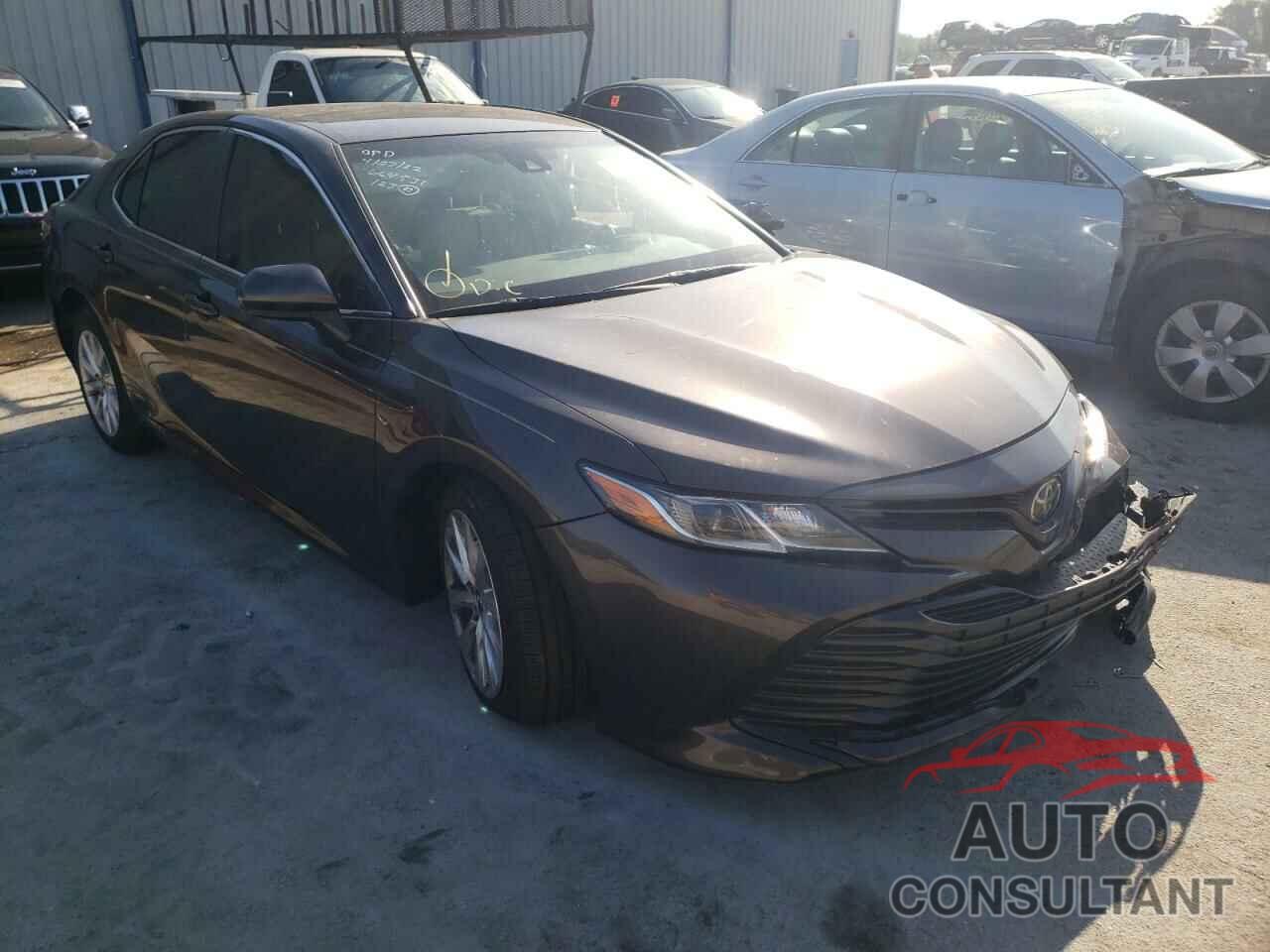 TOYOTA CAMRY 2018 - JTNB11HKXJ3043628