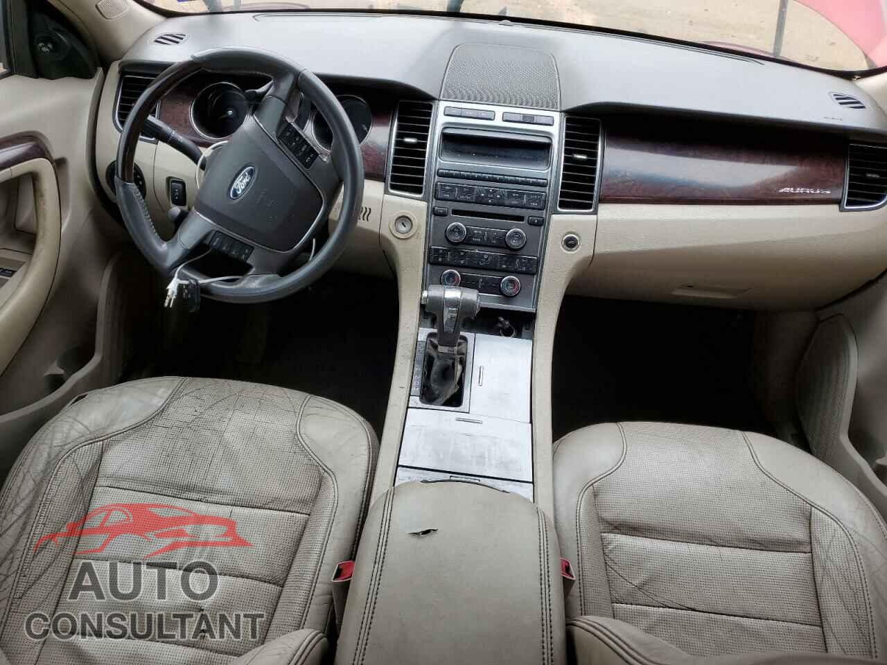 FORD TAURUS 2011 - 1FAHP2FW8BG106248