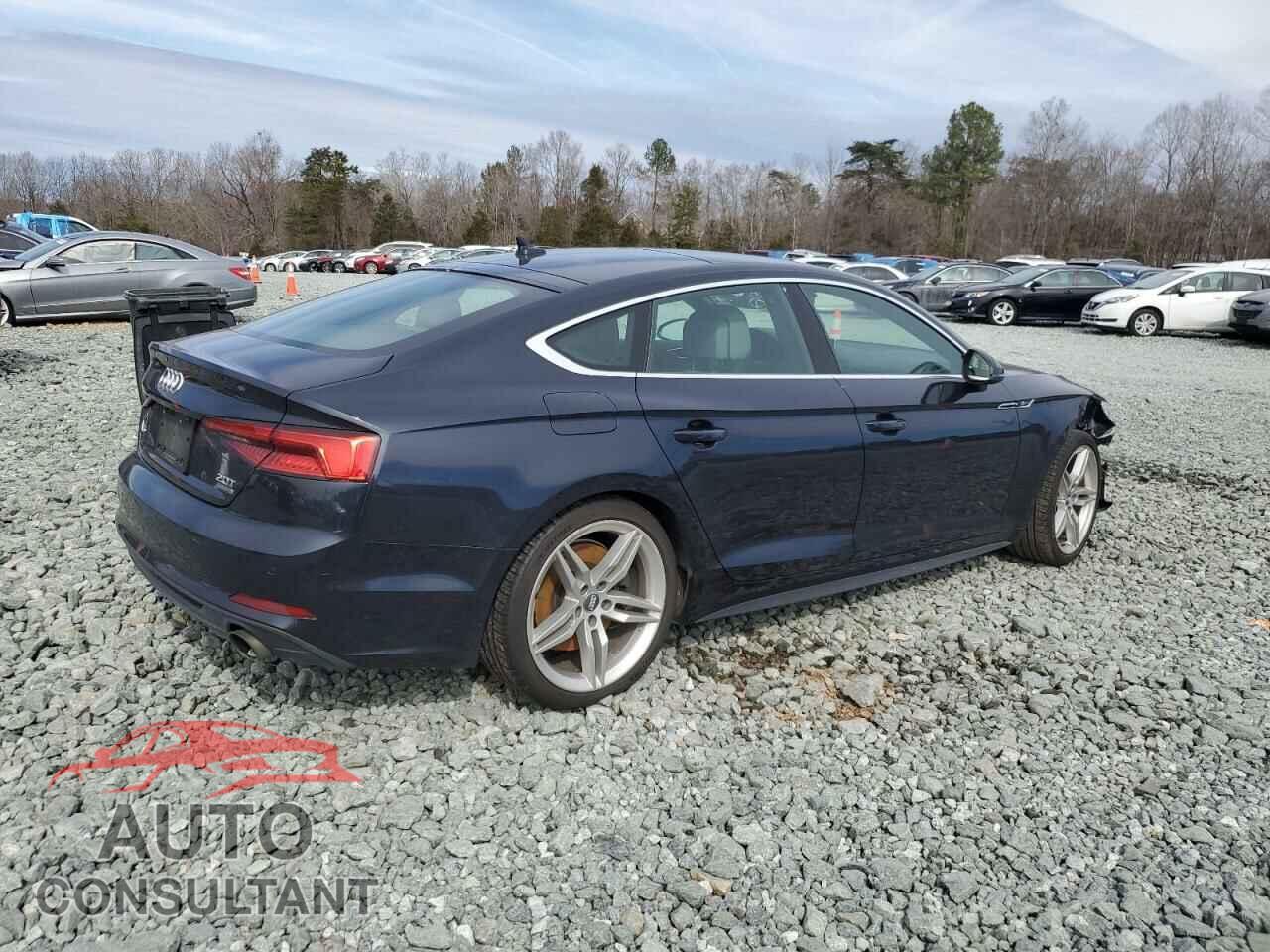 AUDI A5 2018 - WAUENCF59JA009185