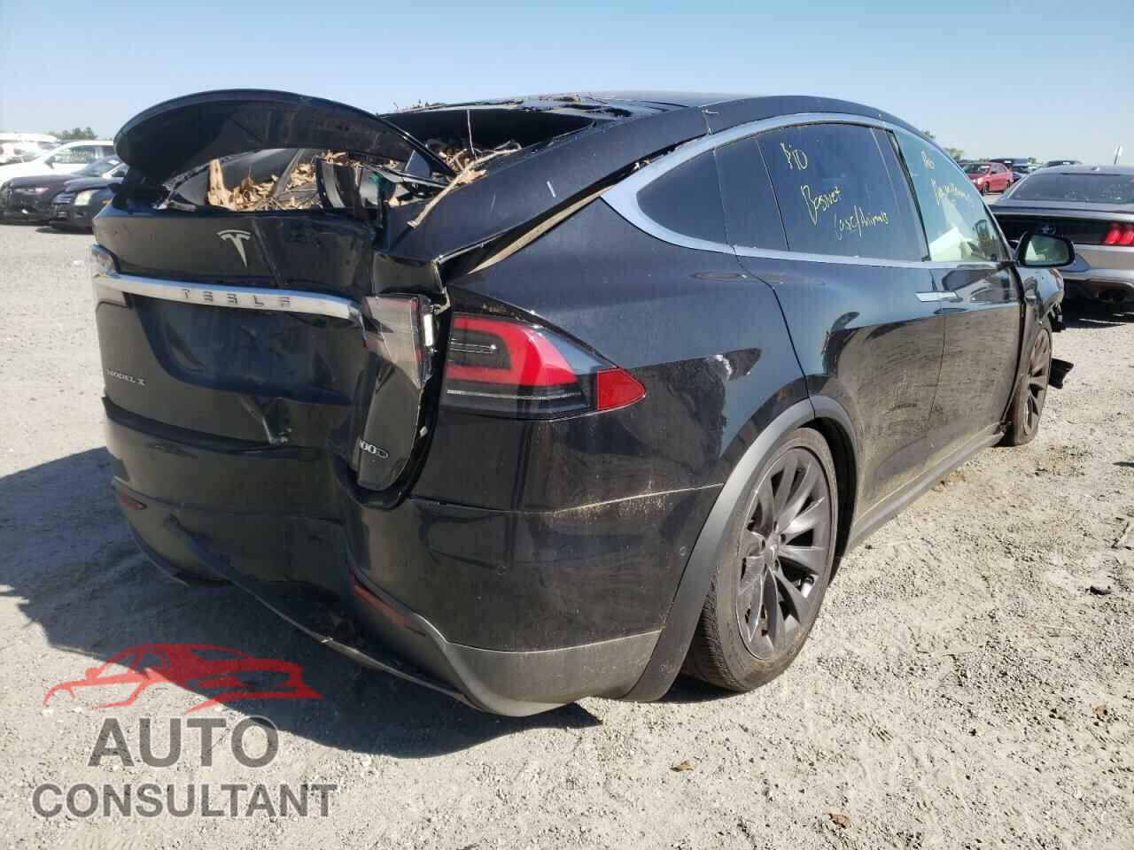 TESLA MODEL X 2018 - 5YJXCBE23JF123614