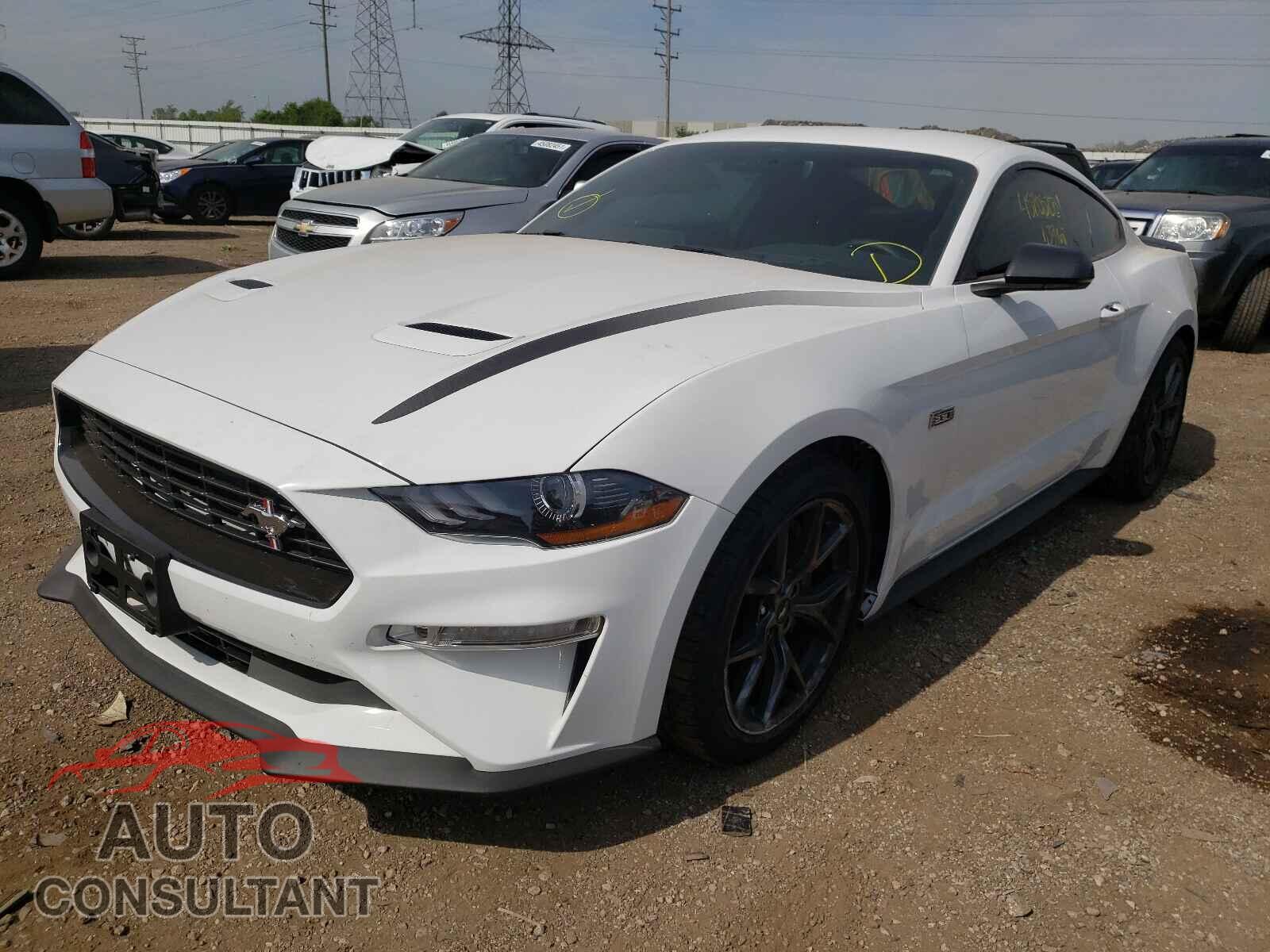 FORD MUSTANG 2020 - 1FA6P8TD5L5182892